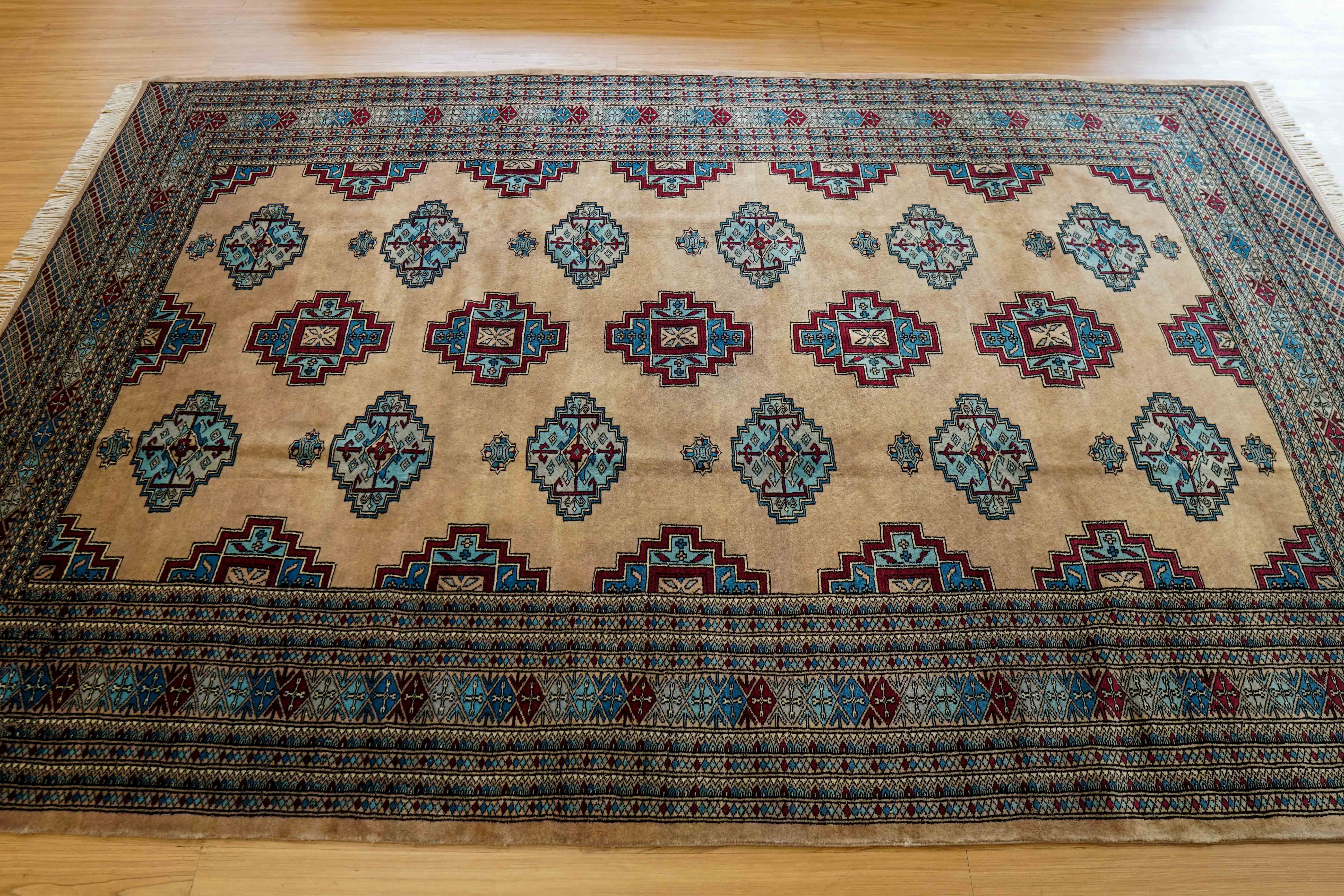 パキスタン手織り絨毯 246×160cm Fine Quality 11/22 – Decorworks