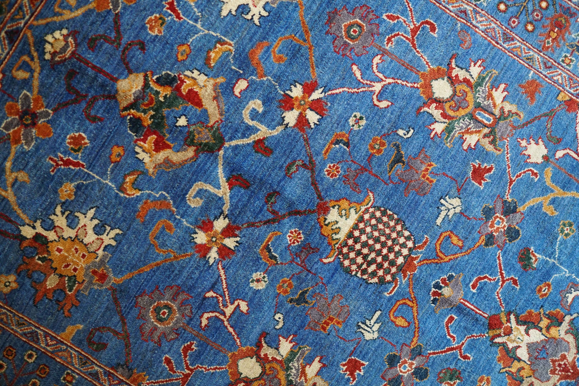  アフガニスタン・ガズニ産 手織り絨毯 199×148cm