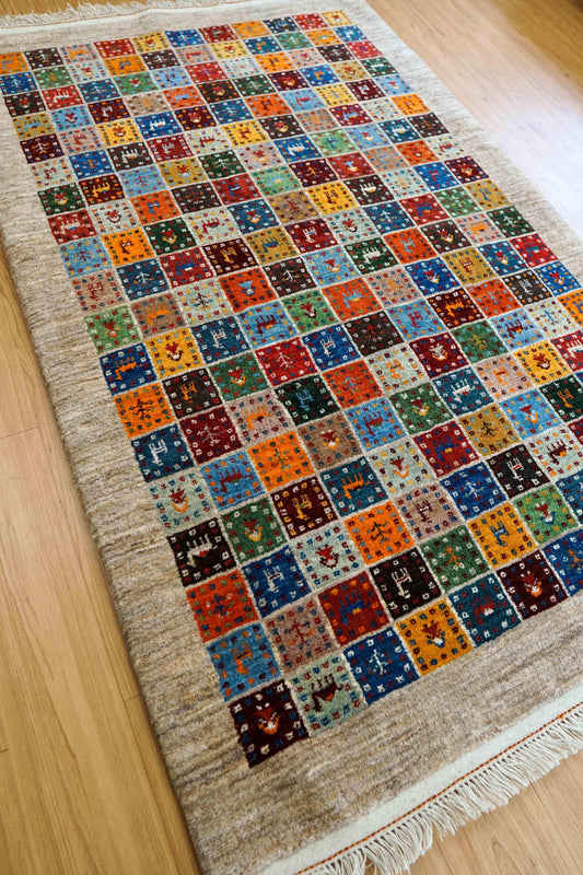  ペルシャ絨毯 手織りカシュクリギャッベ 188×118cm リズバフト