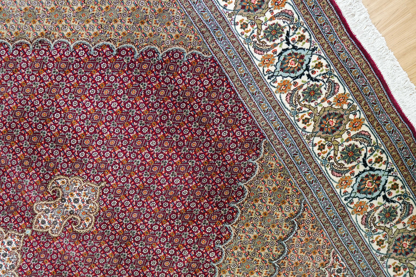 Collection ペルシャ手織り絨毯 タブリーズ産 305×205cm マヒ柄