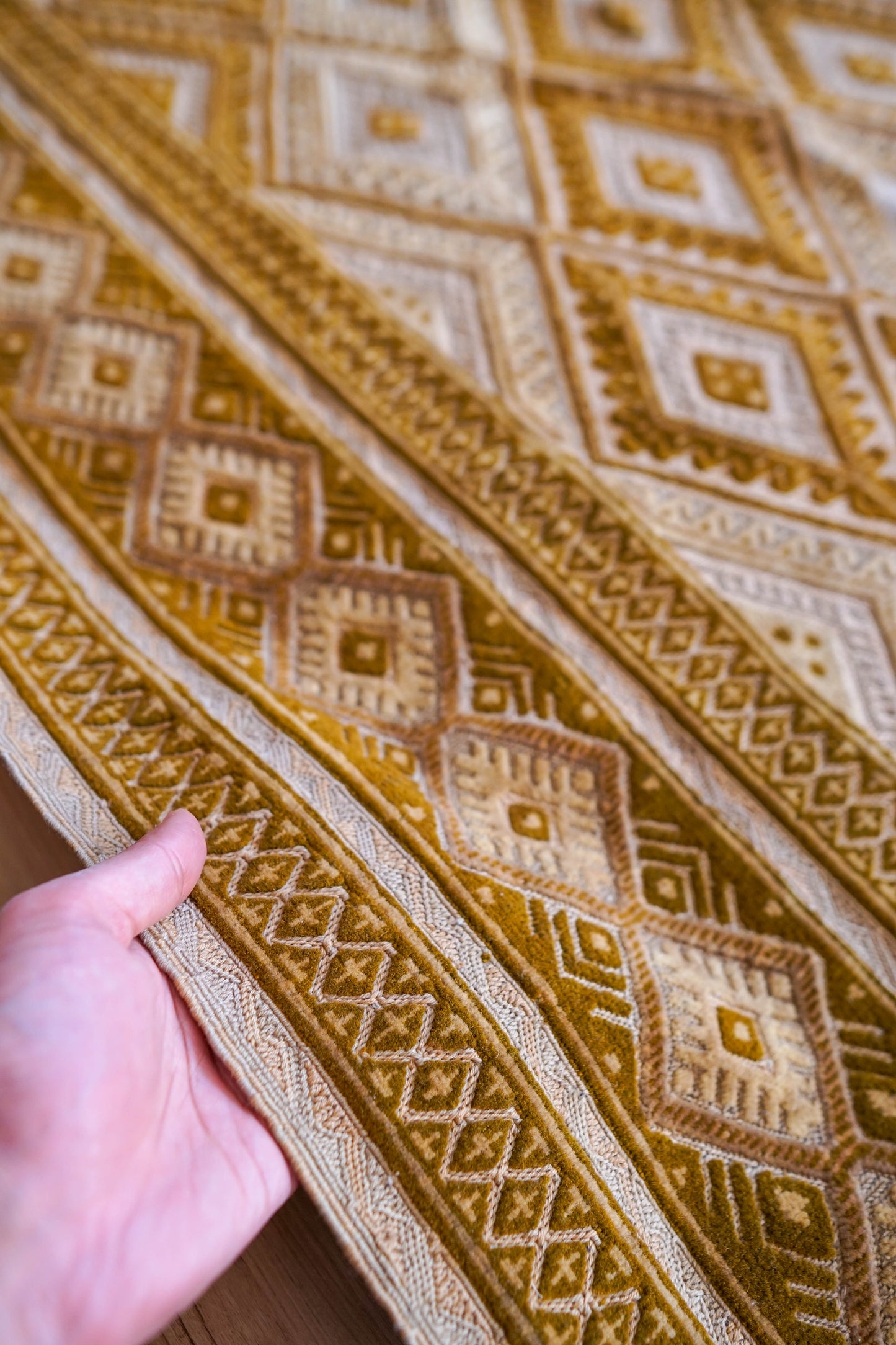  アフガニスタン 手織りマシュワニキリム 160×108cmファインクオリティ 緻密織りトライバルラグ