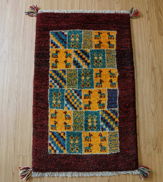  ペルシャ絨毯 手織りギャッベ アマレ族 ギャベ 81×51cm