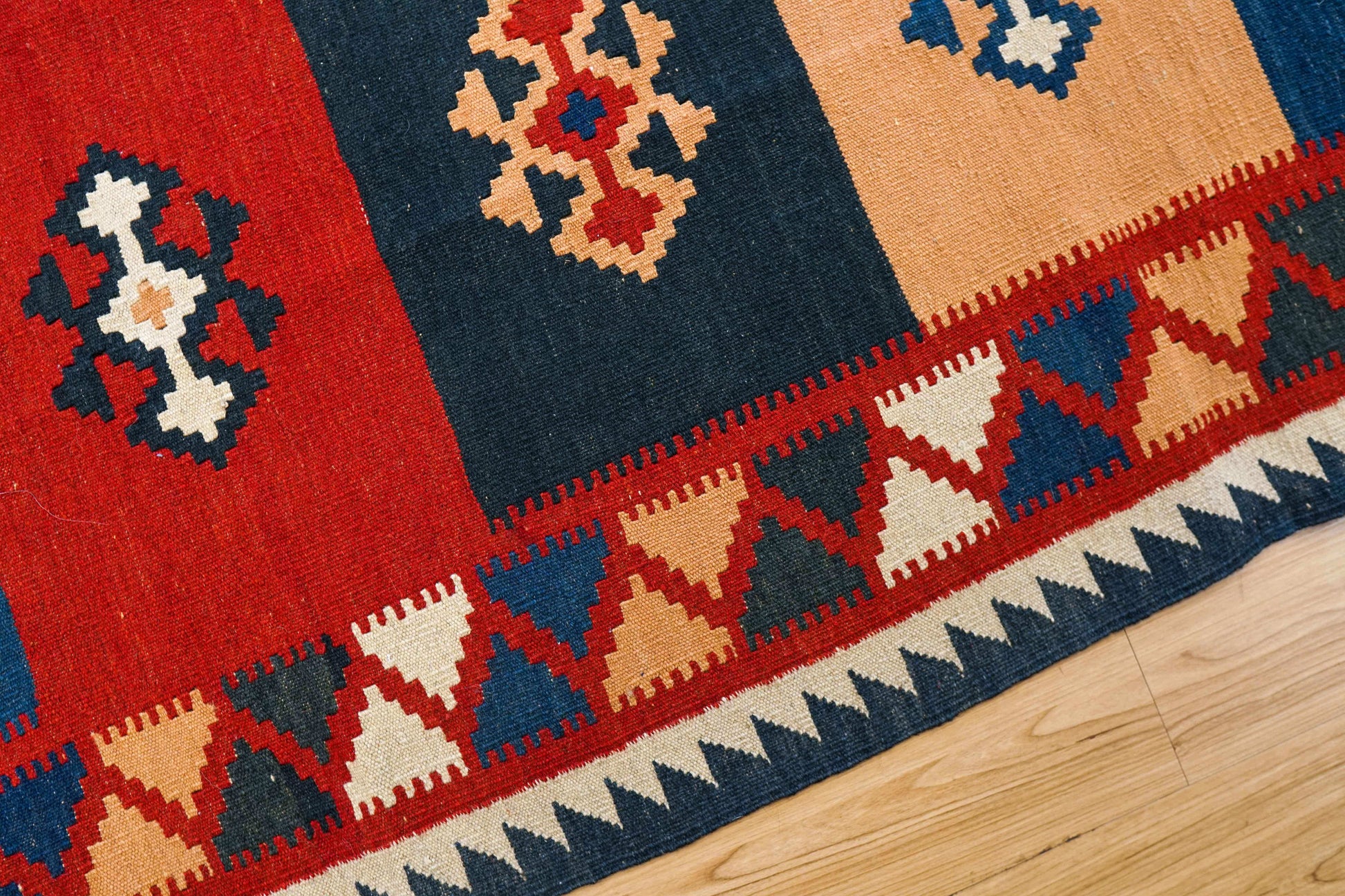  ペルシャ手織りキリム トライバルラグ 170×124cm