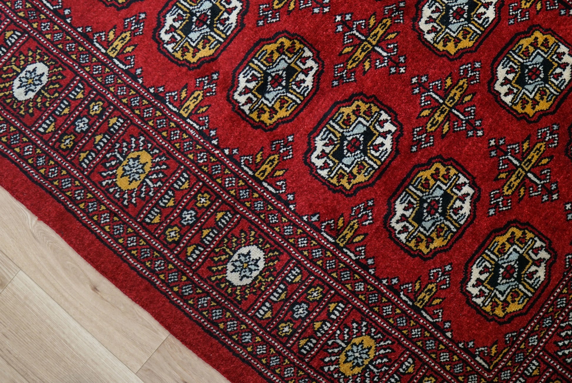 172×94cm パキスタン手織り絨毯 Decorworks