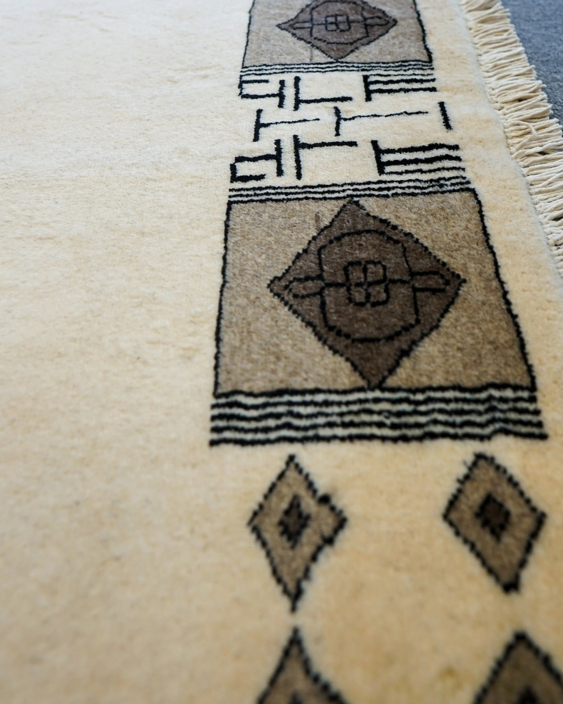 パキスタン絨毯　259×200cm Decorworks
