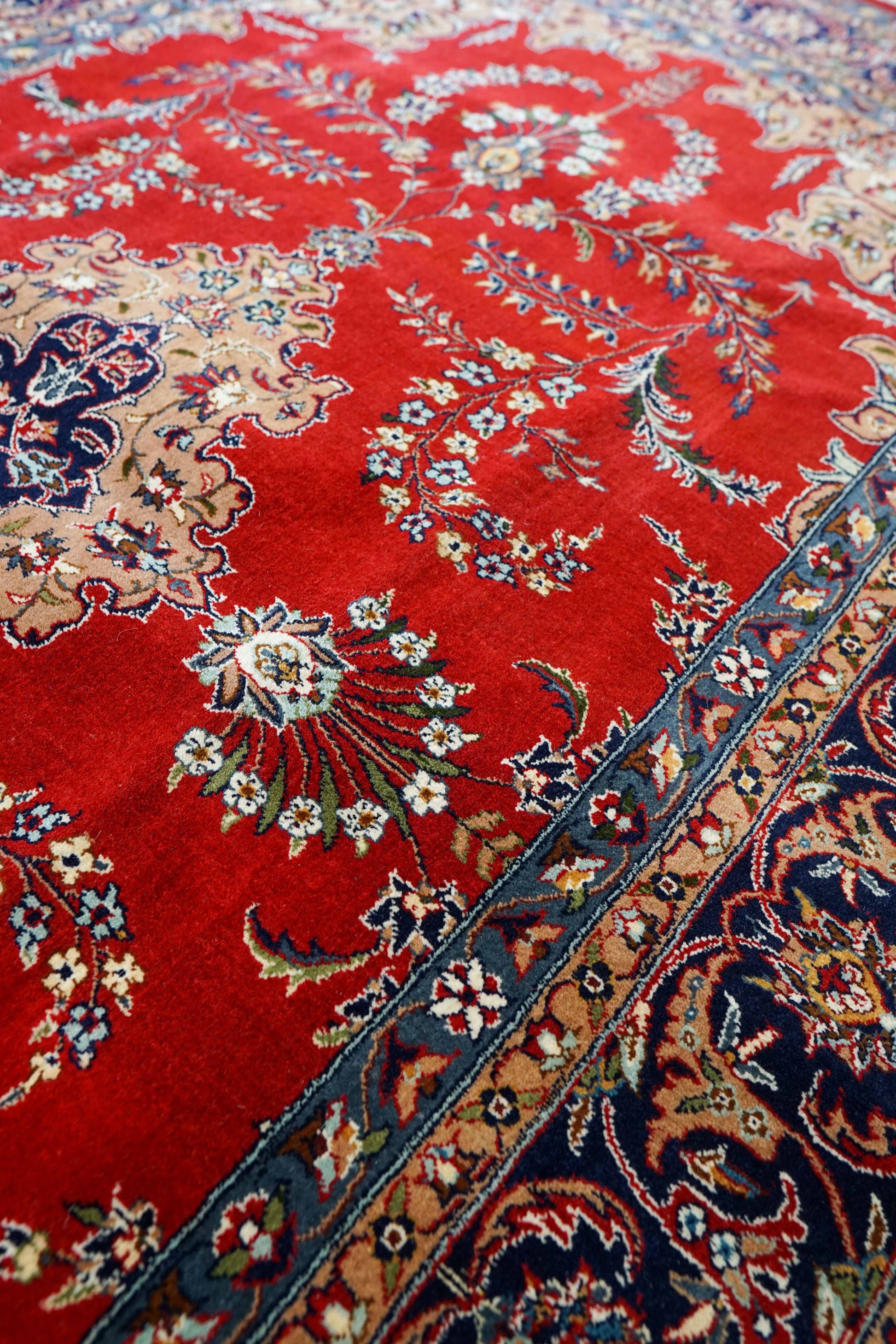  ペルシャ絨毯 手織り ダブルノット 高密度ウール 256×154cm｜厚手で丈夫 赤基調クラシックデザイン