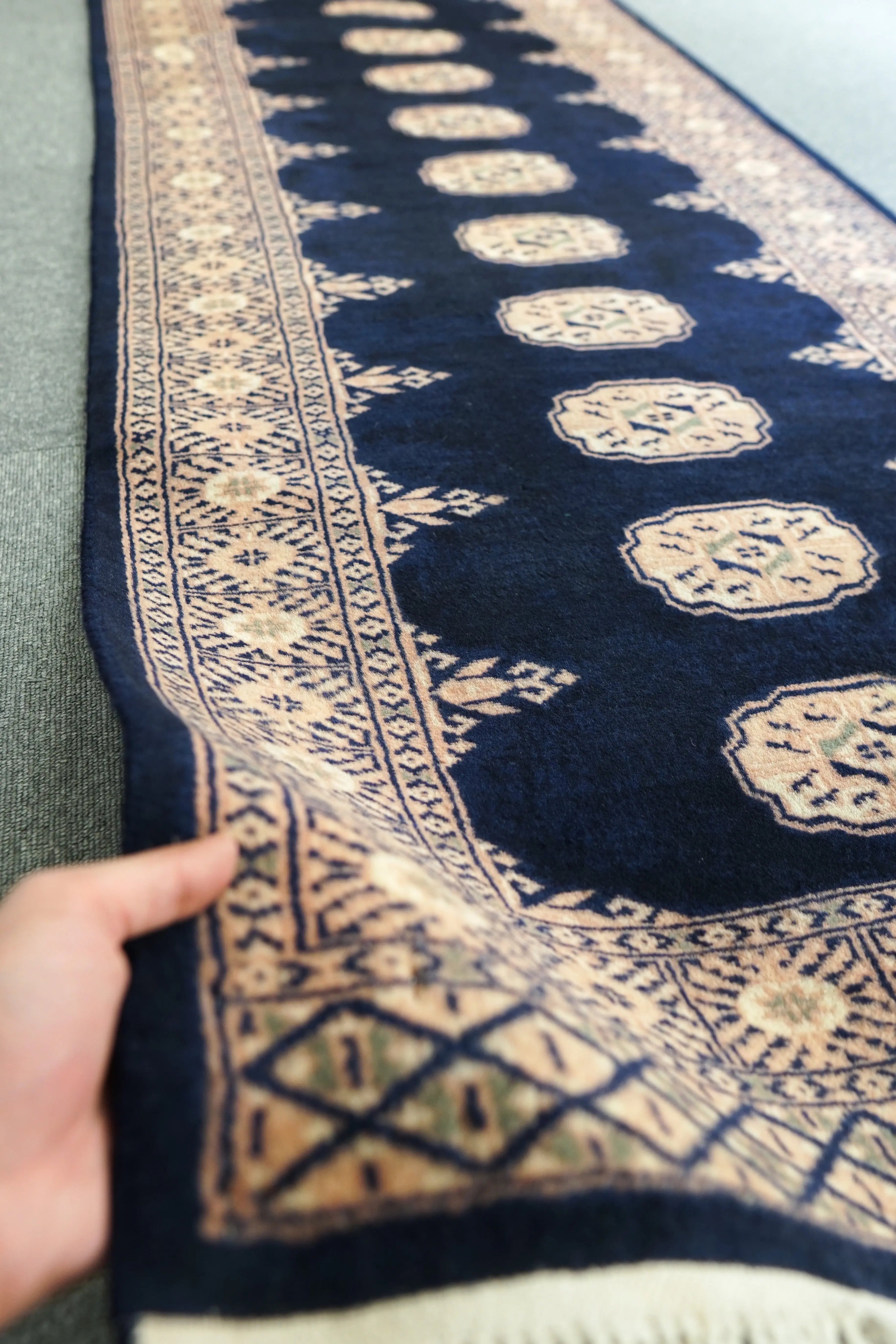 パキスタン手織り絨毯 トライバルラグ　トルクメン ボハララグ パキスタン手織り絨毯 トライバルラグ トルクメン ボハララグ 191×62cm