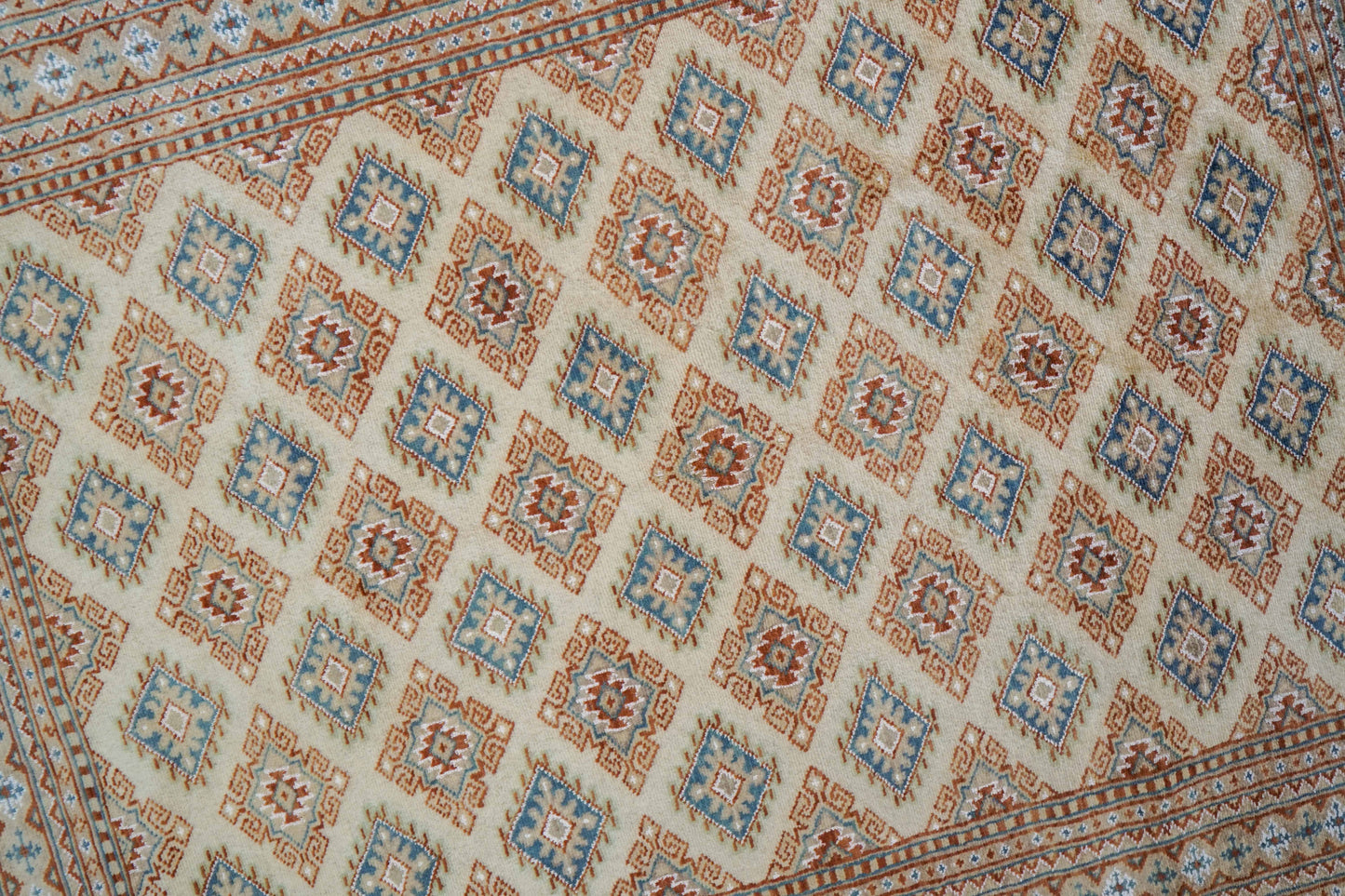 手織りパキスタン絨毯 184×128cm｜9/16クオリティ・ベージュ×ブルー