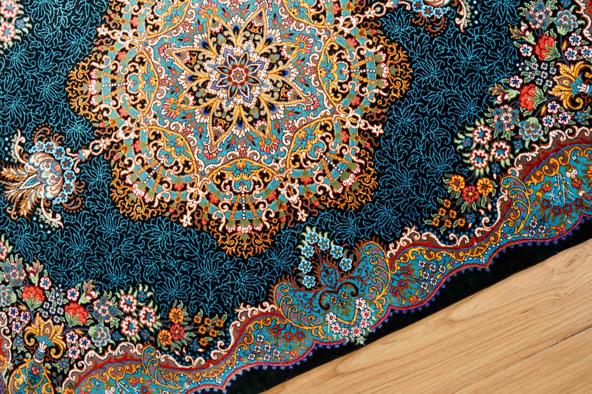  ペルシャ絨毯クム産  ムサヴィ工房　シルク　 証明書付 87×58cm　