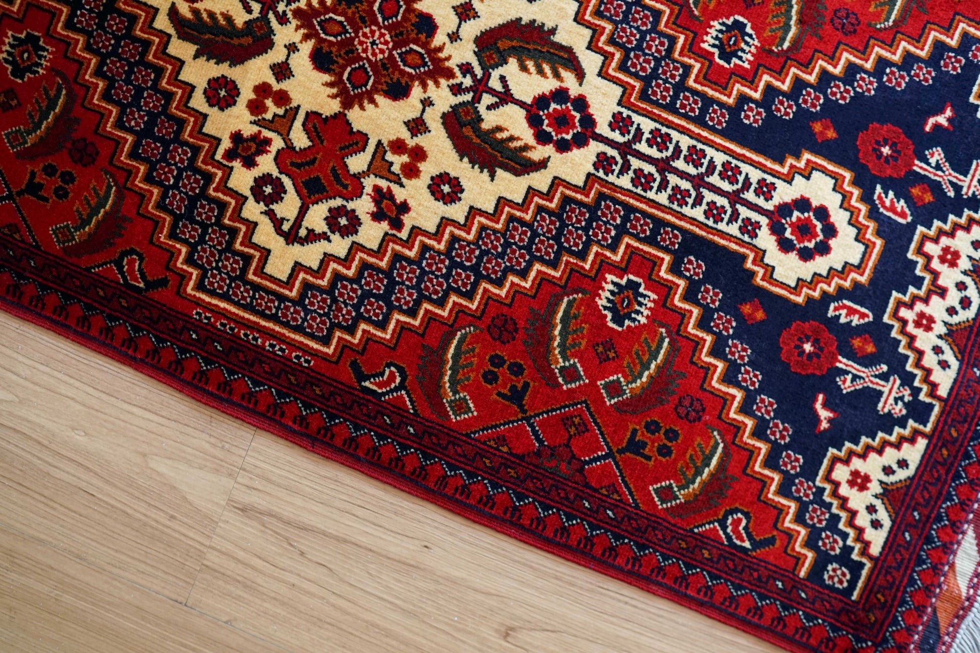  アフガニスタン手織り絨毯 カールモハメディ 105×52cm｜高密度織り・上質ウール トライバルラグ