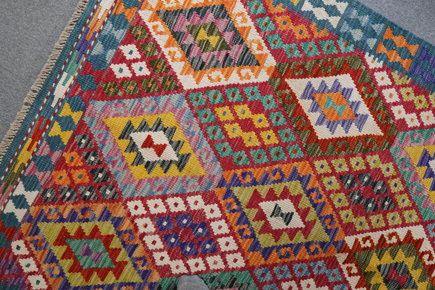 184×128cm　アフガニスタン　手織りキリム　　 Decorworks