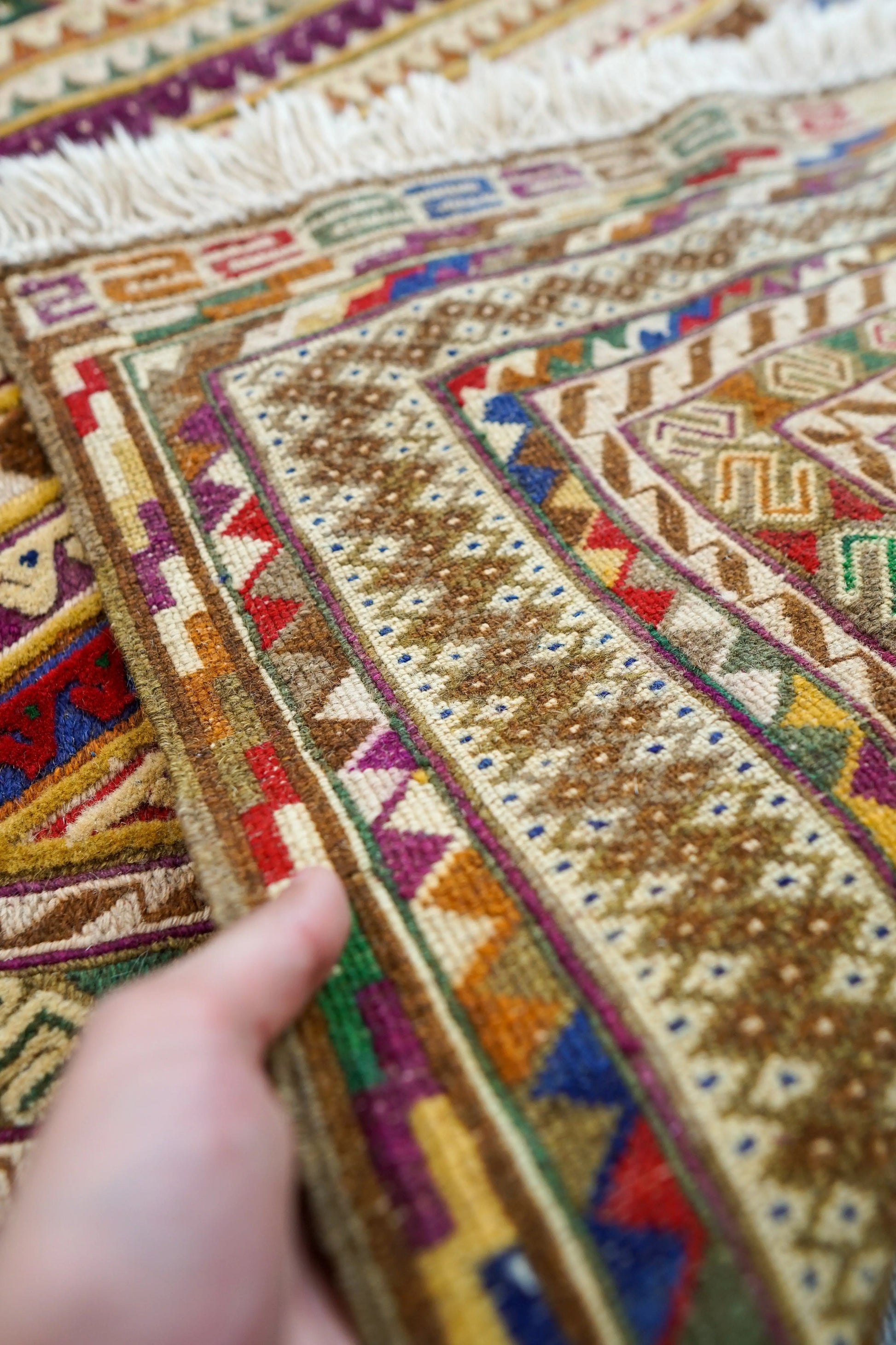 175×148cm   手織りマシュワニキリム絨毯 Decorworks