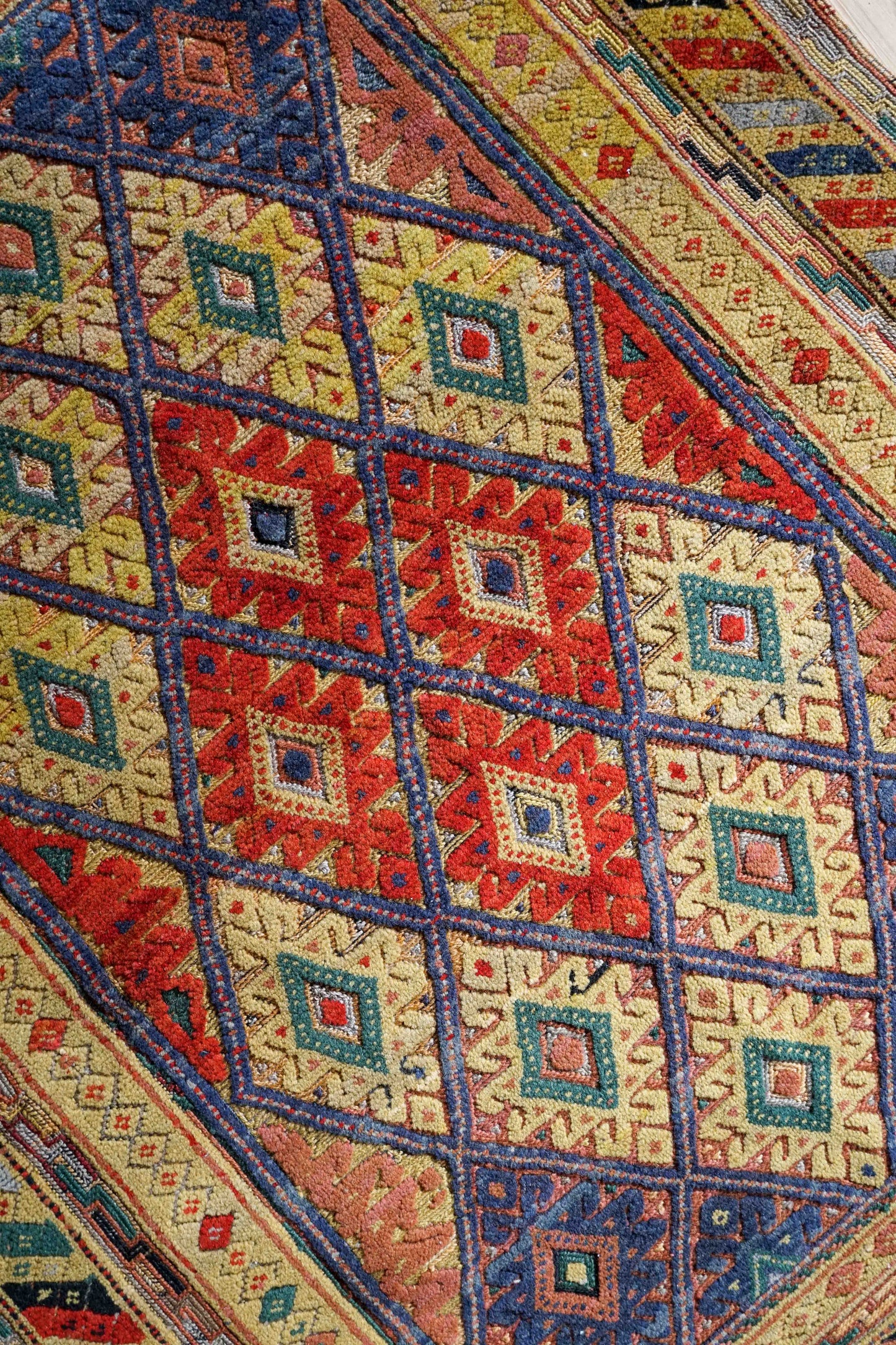  手織り マシュワニ キリム126×93cm　