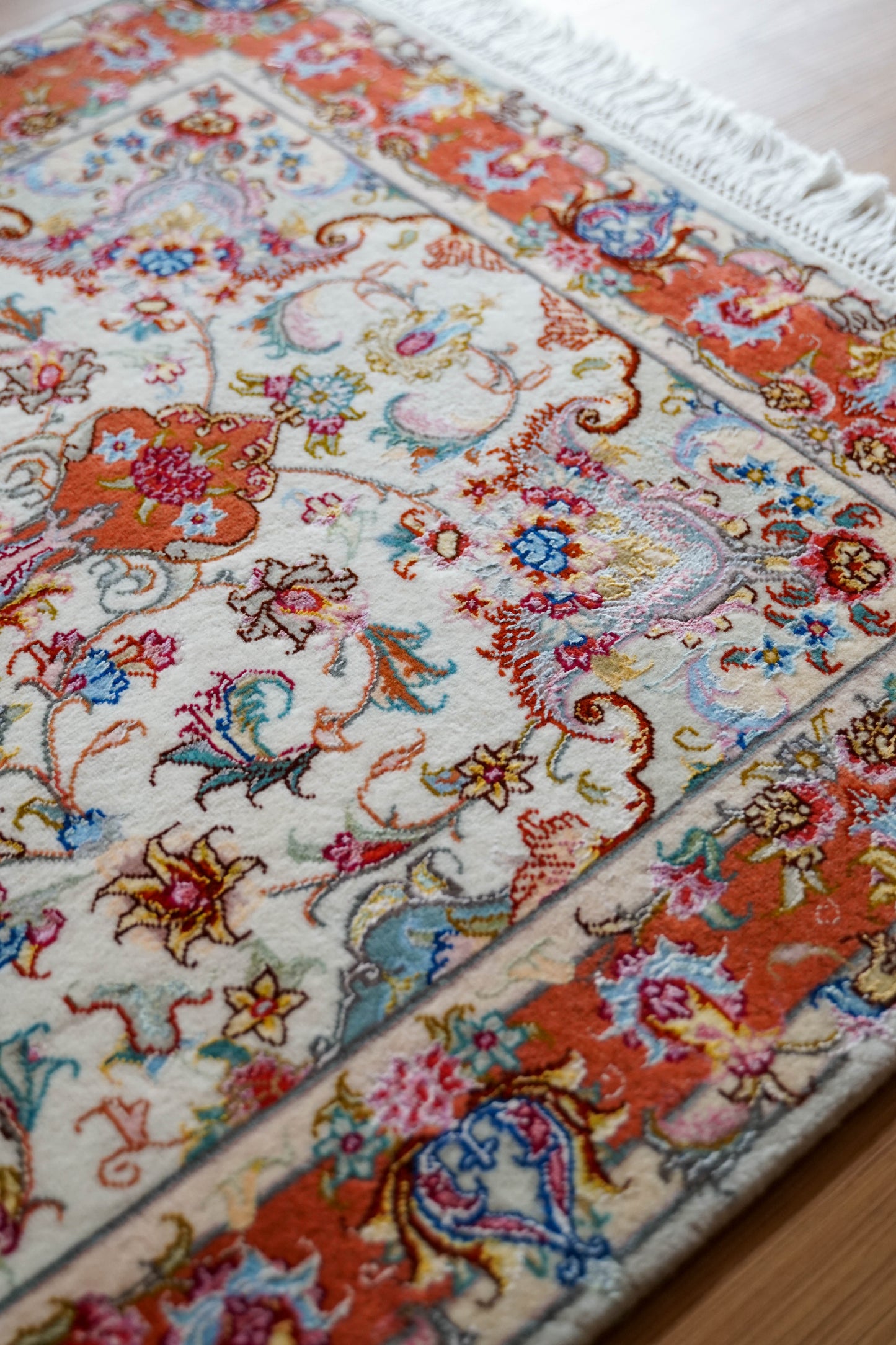 ペルシャ手織り絨毯 タブリーズ産 50RAJ 124×73cm｜ウール＆シルク