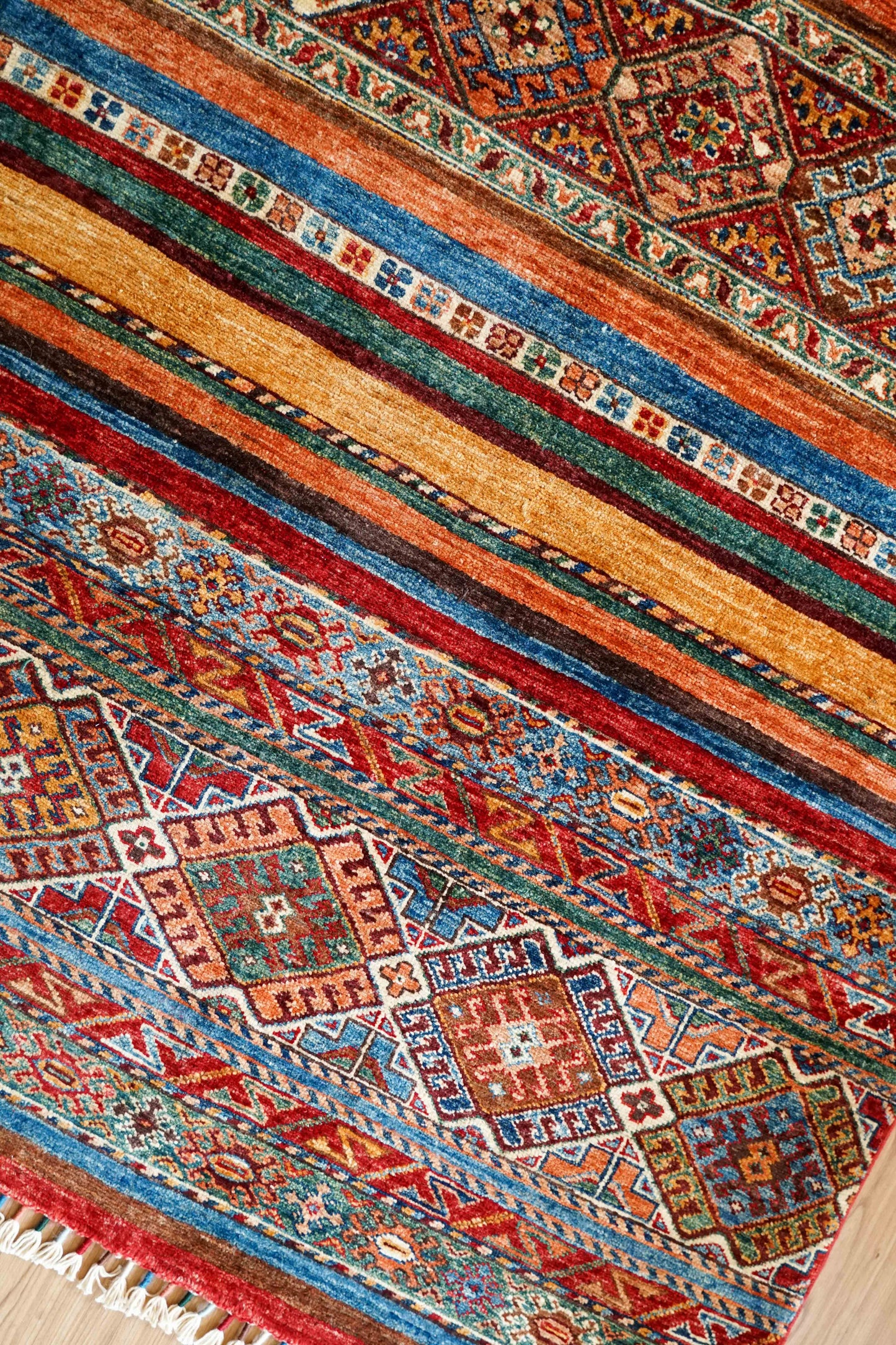 アフガニスタン手織り絨毯 ガズニーウール 200×149cm｜クルジーンデザイン トライバルラグ リビングサイズ