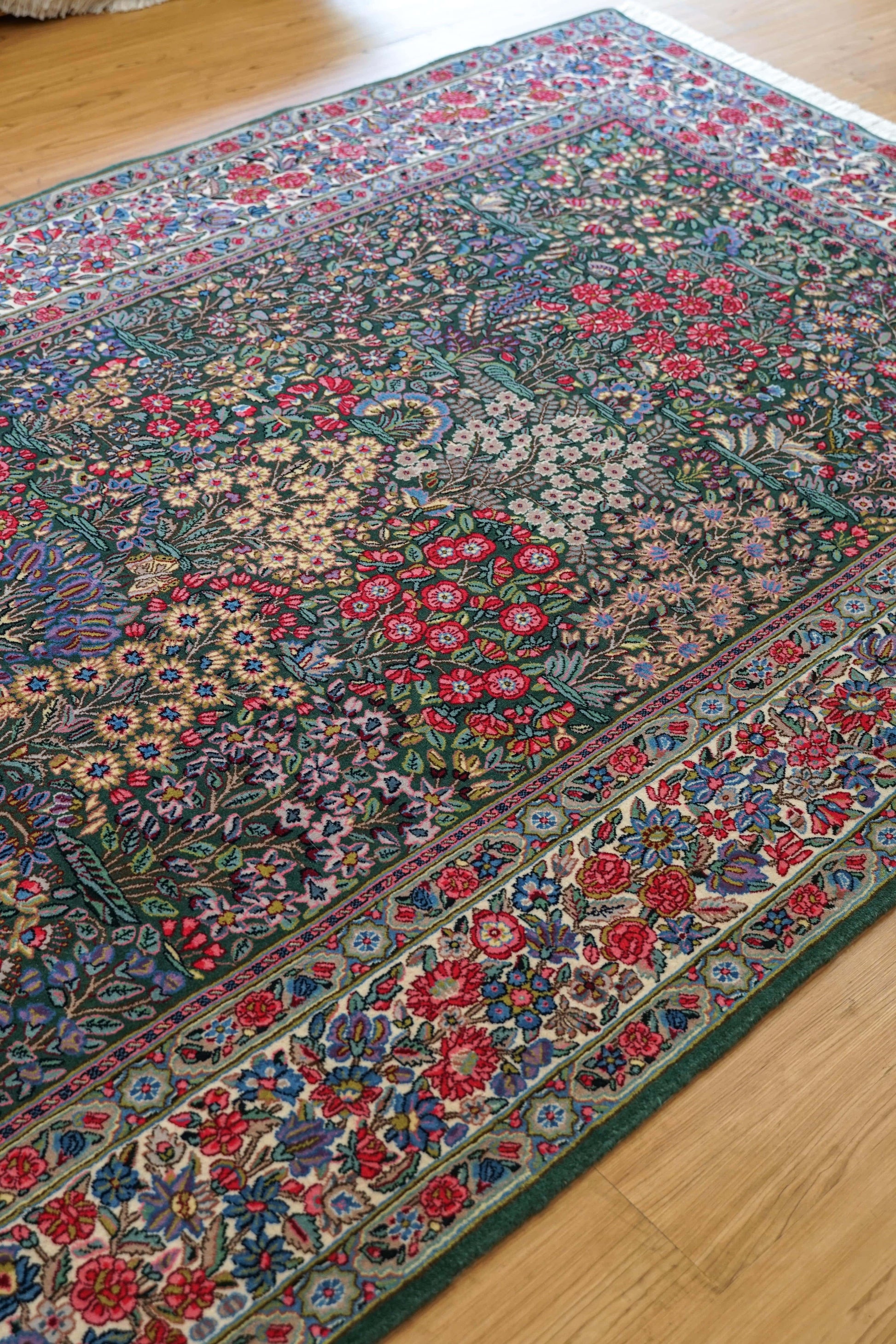  ペルシャ絨毯　ケルマン産  245×155cm　