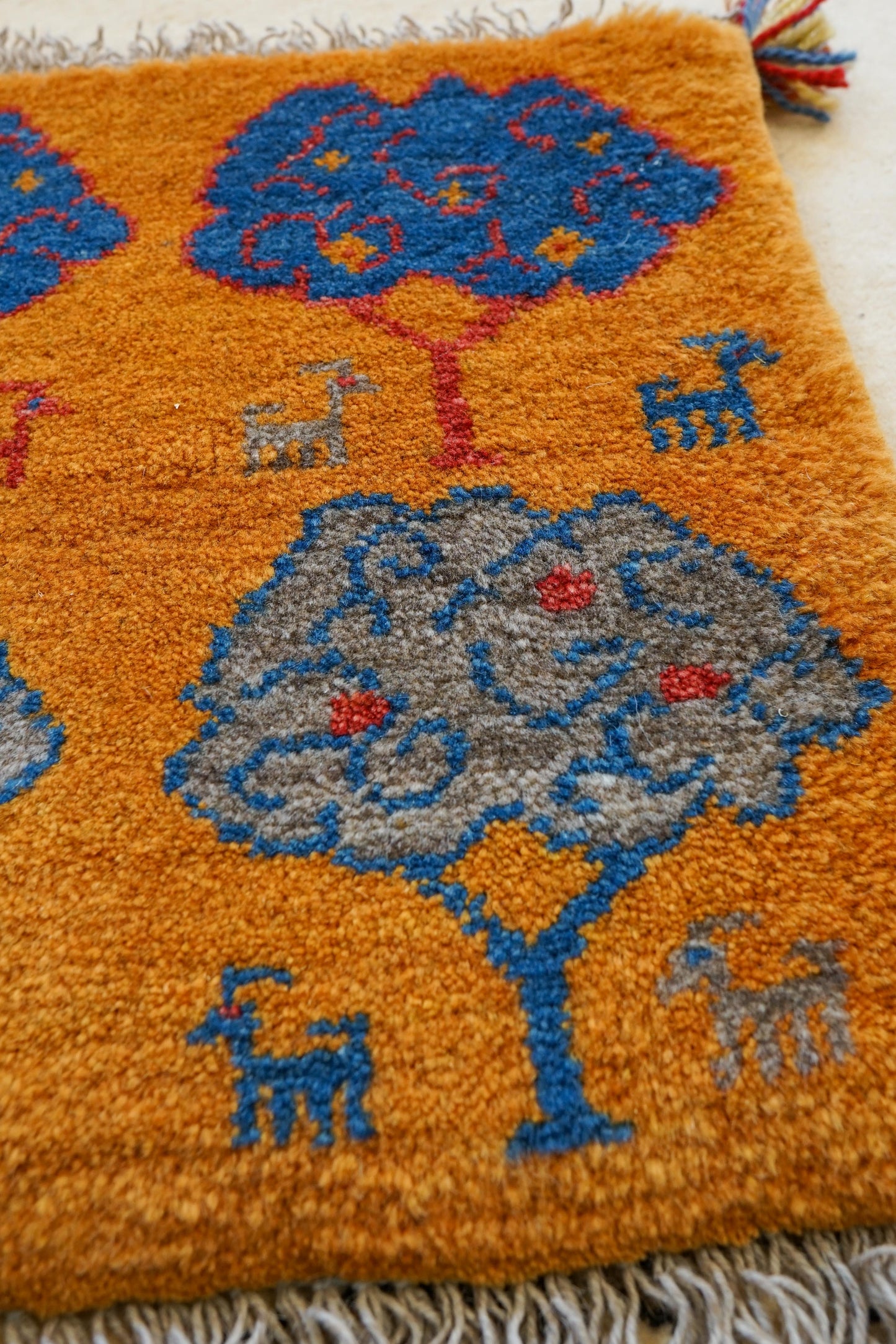 ペルシャ手織りギャッベ アマレ族 40×40cm｜ウール100% ミニラグ・チェアマット 生命の木デザイン