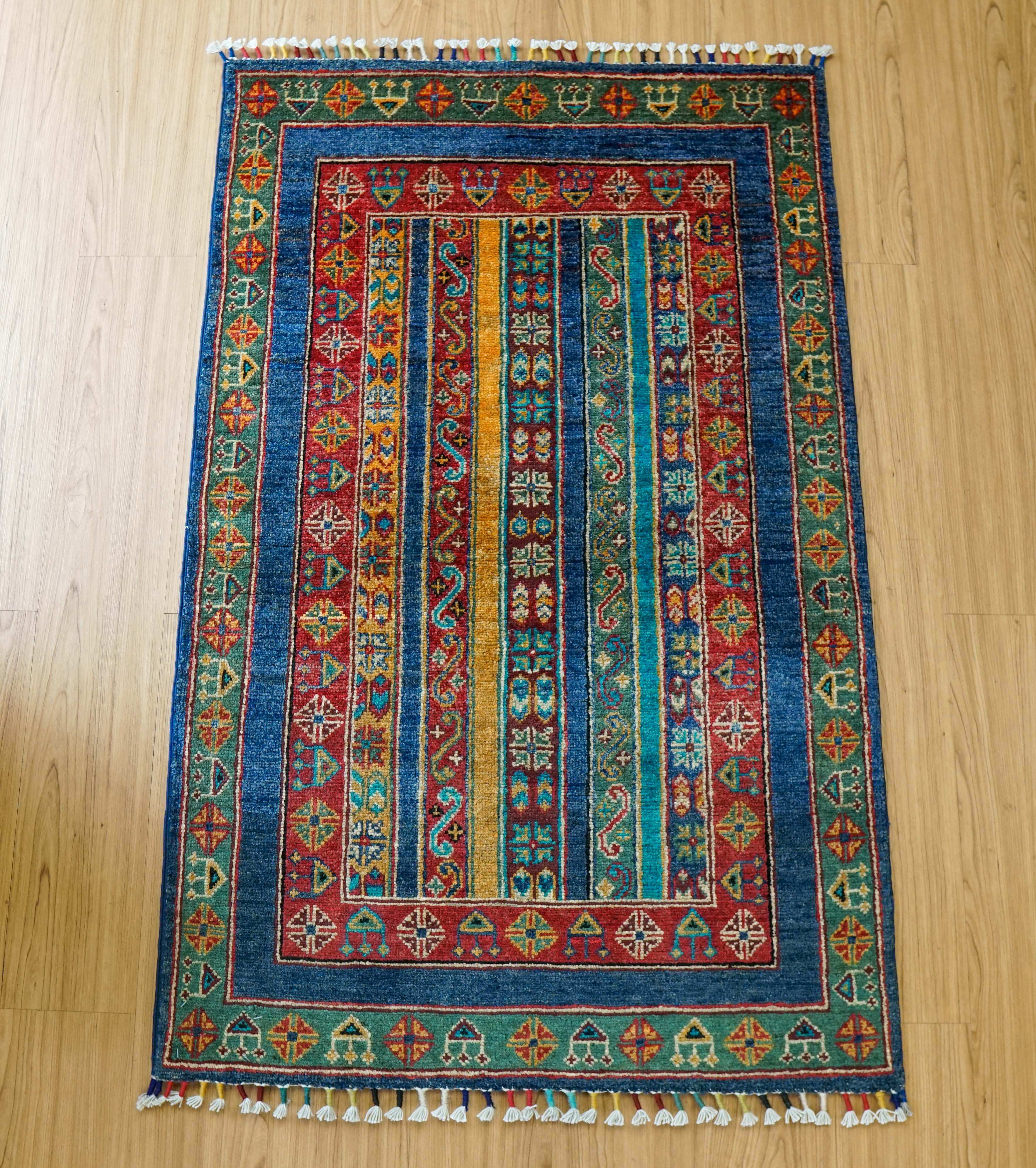 アフガニスタン ガズニ産 手織り絨毯 128×81cm｜手紡ぎウール – Decorworks