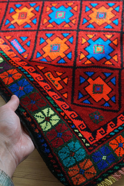  トライバルラグ　バルーチ族　ペルシャ77×55cm