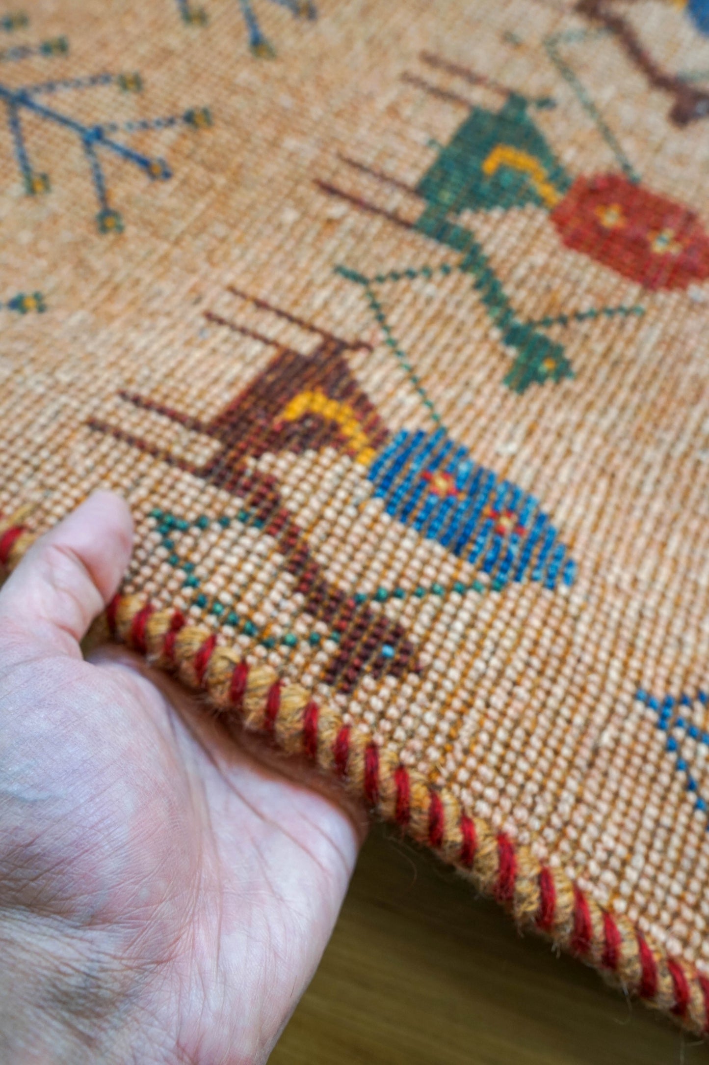 ペルシャ手織りギャッベ アマレ族 60×40cm｜ラクダモチーフ 玄関マット ナチュラルウール