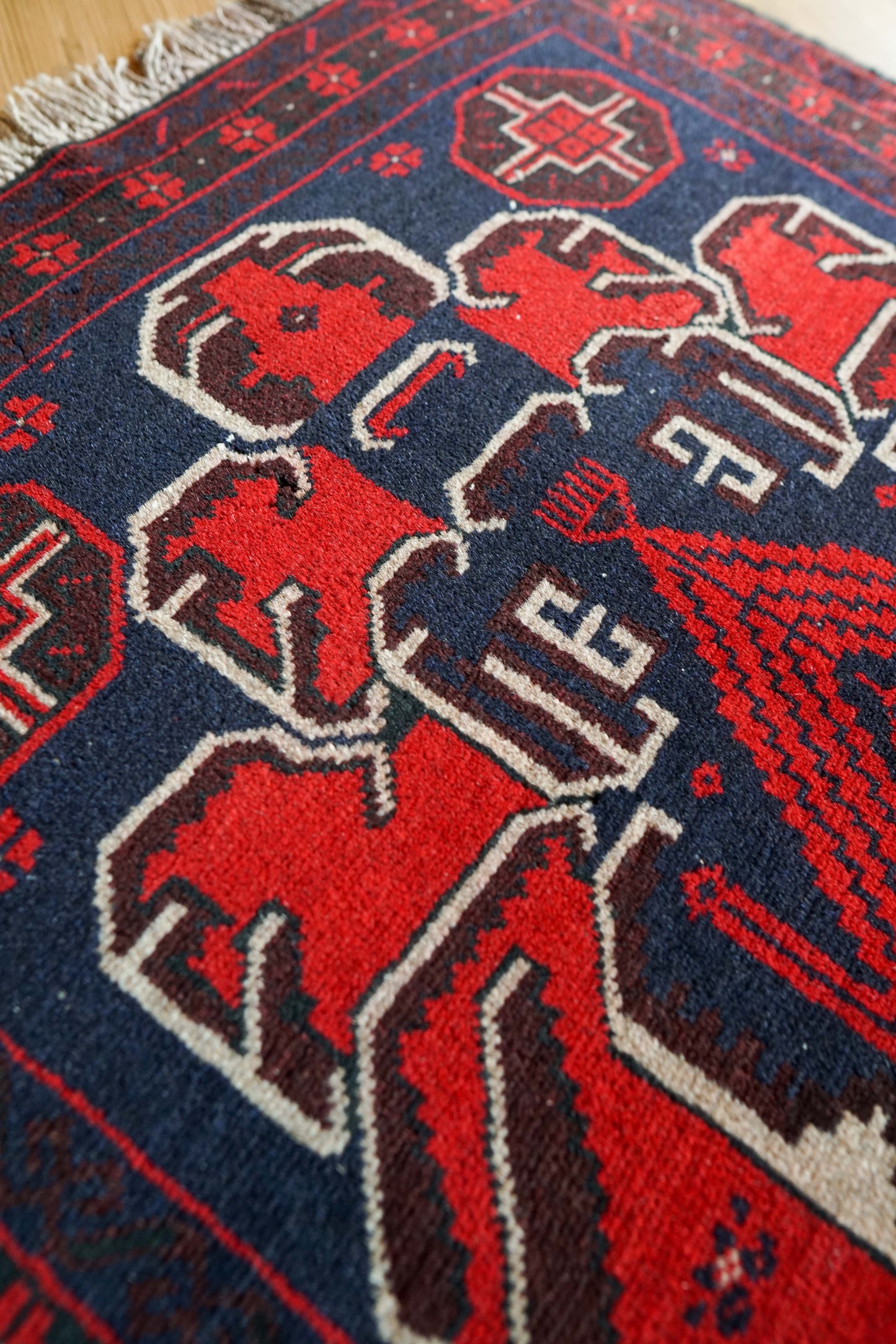  vintageペルシャ絨毯 バルーチ トライバルラグ 150x83cm