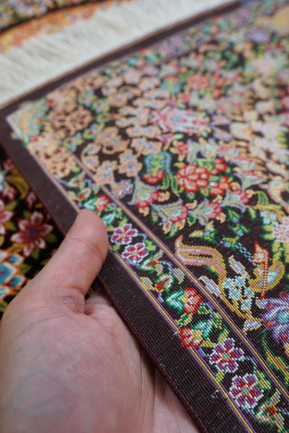  90×60cm　 ペルシャ絨毯　クム産　イザテイ房　　