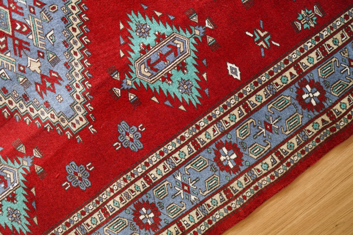  パキスタン手織り絨毯 209×127cm｜メリノウール使用・天然染料のトライバルデザインラグ