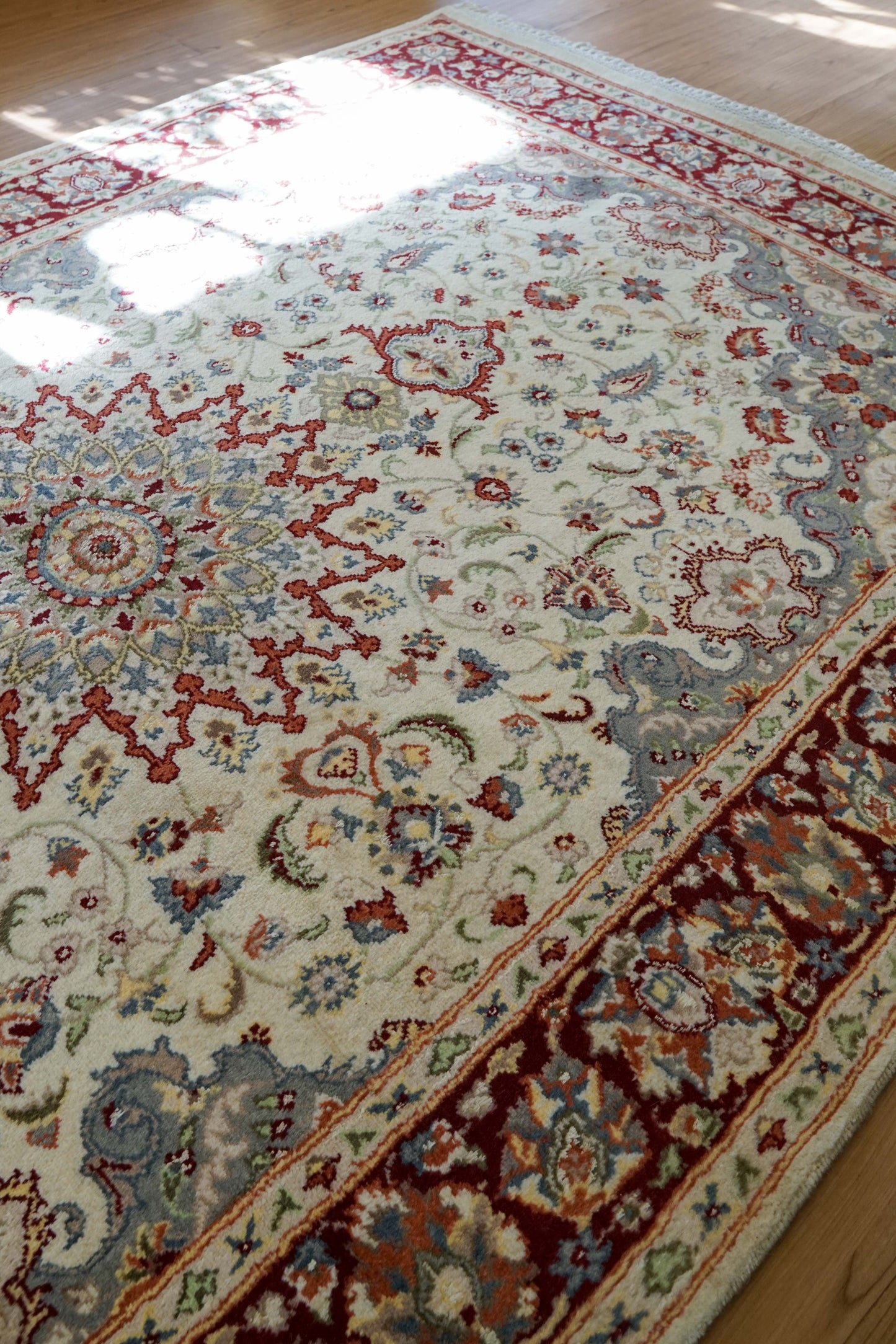  手織りペルシャ絨毯 オリエンタルラグ 228×144cm