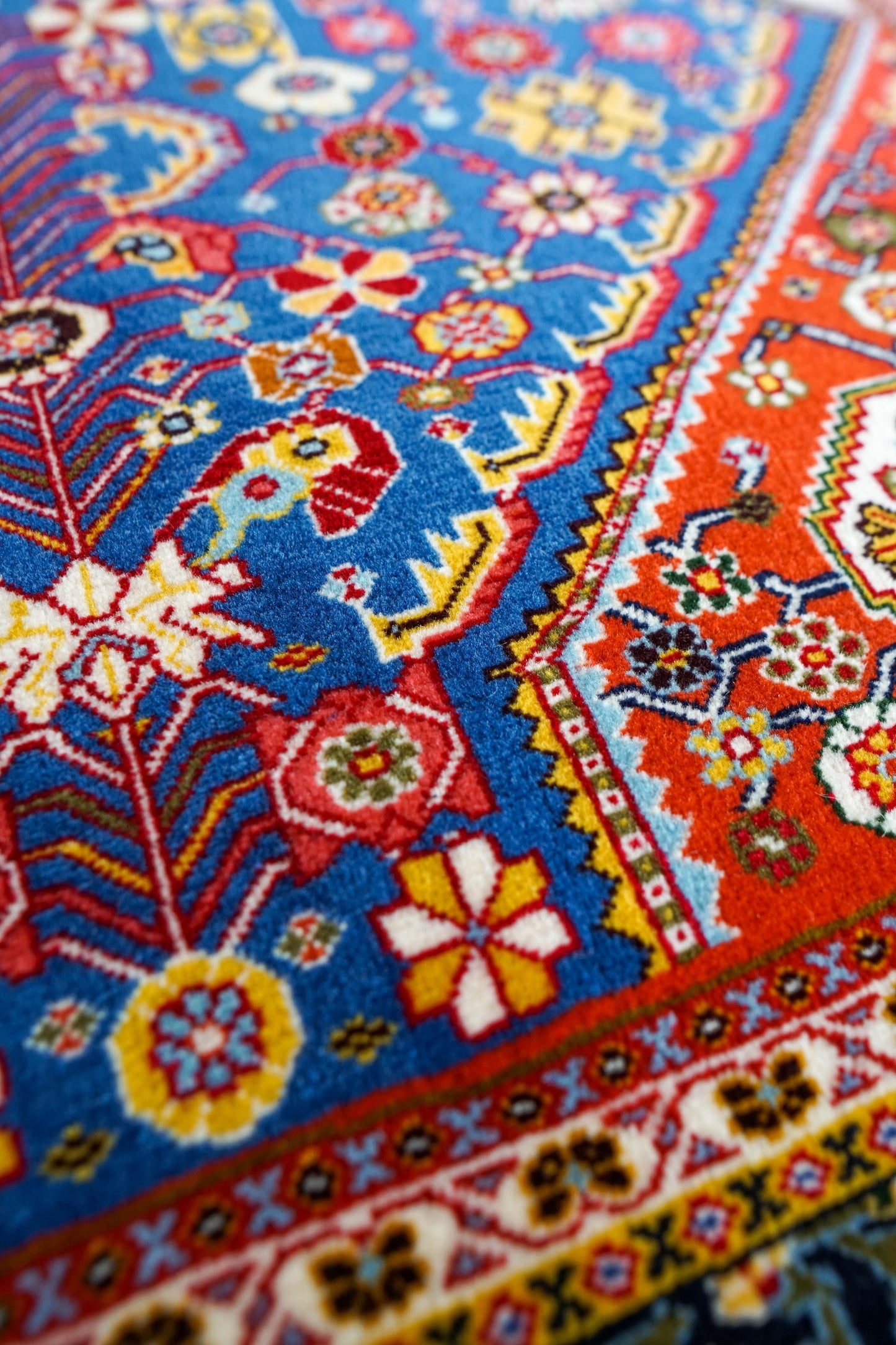  手織りペルシャ絨毯 カシュガイ 152×105cm｜上質ウール