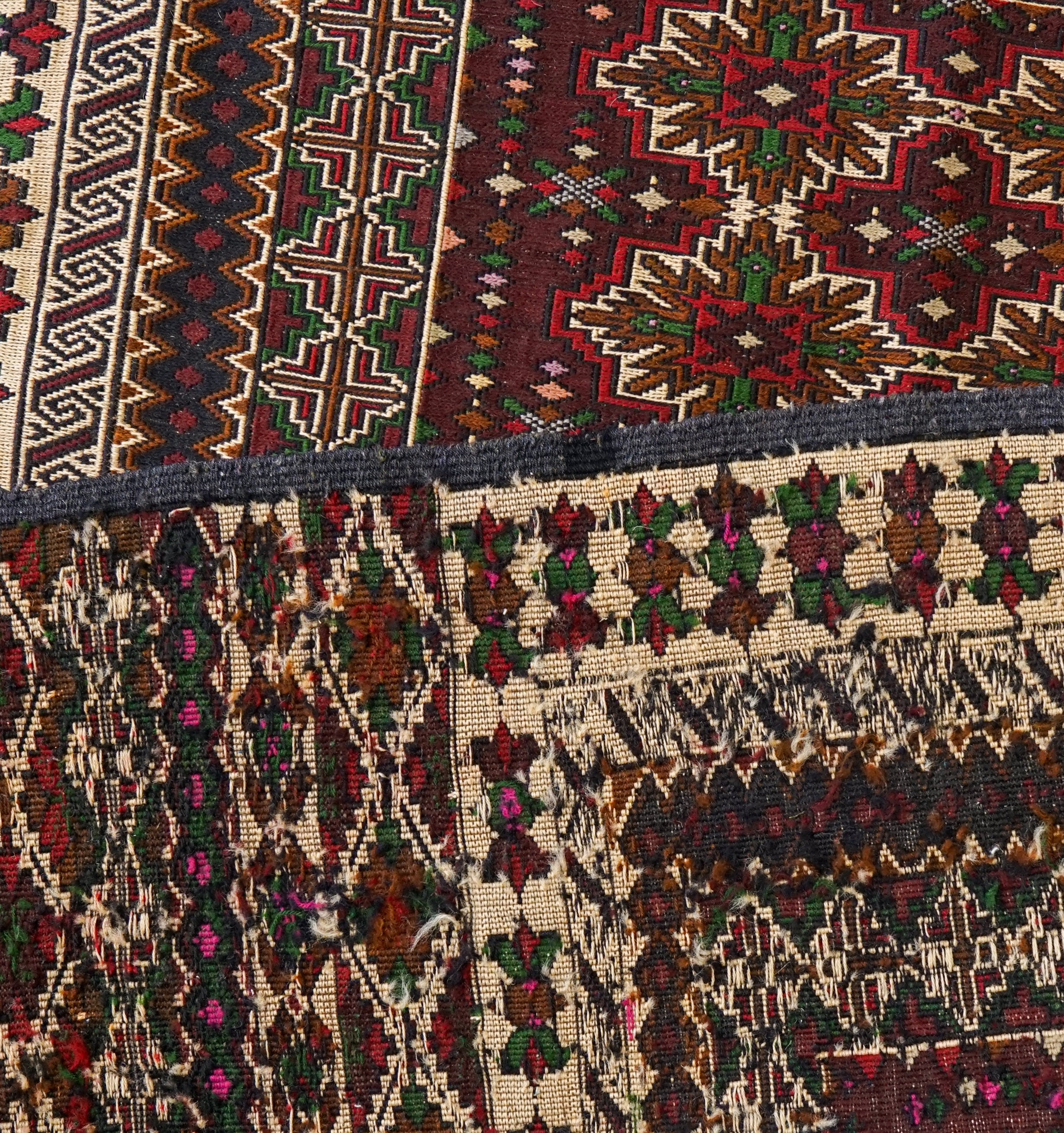 ペルシャ手織りキリム 134×86cm – Decorworks