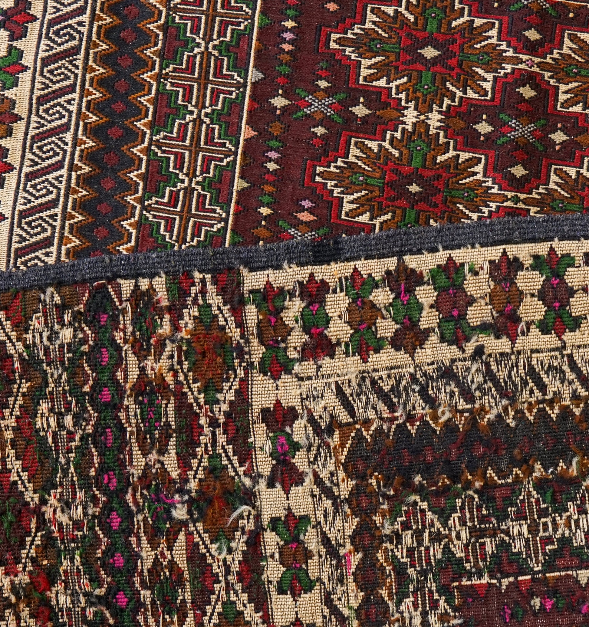  134×86cm ペルシャ手織りキリム