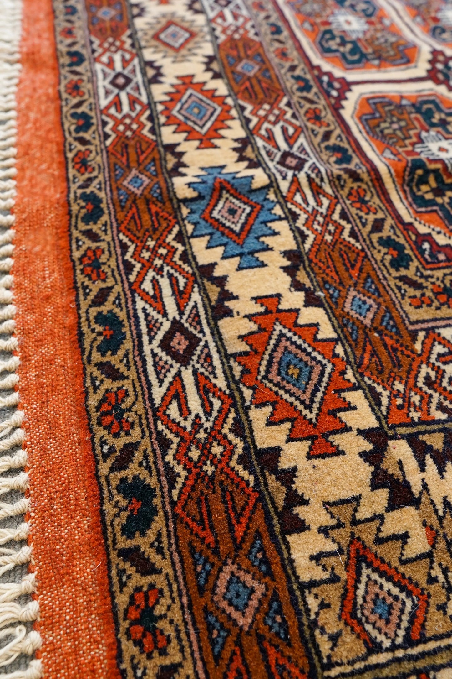 174×120cm　トルクメン ボハラ　手織り絨毯 - Decorworks