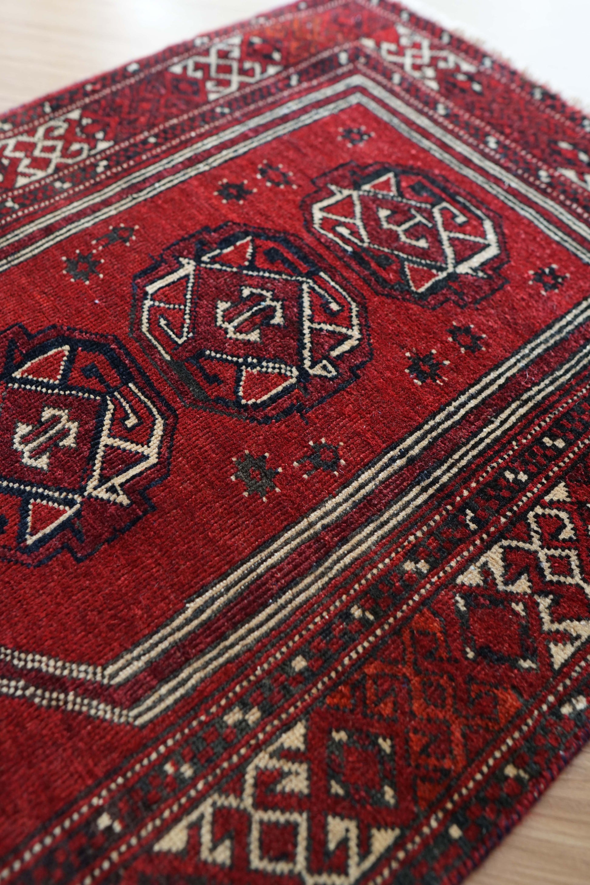  ペルシャ・オールドトルクメン 手織り絨毯 97×62cm｜トライバルラグ ヴィンテージ絨毯  prayer rug