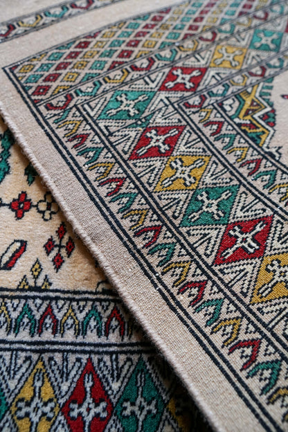 パキスタン手織り絨毯 122×78cm