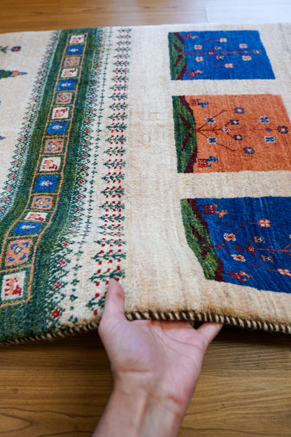 ペルシャ絨毯 カシュクリ ギャッベ リズバフトギヤべ 128×87cm