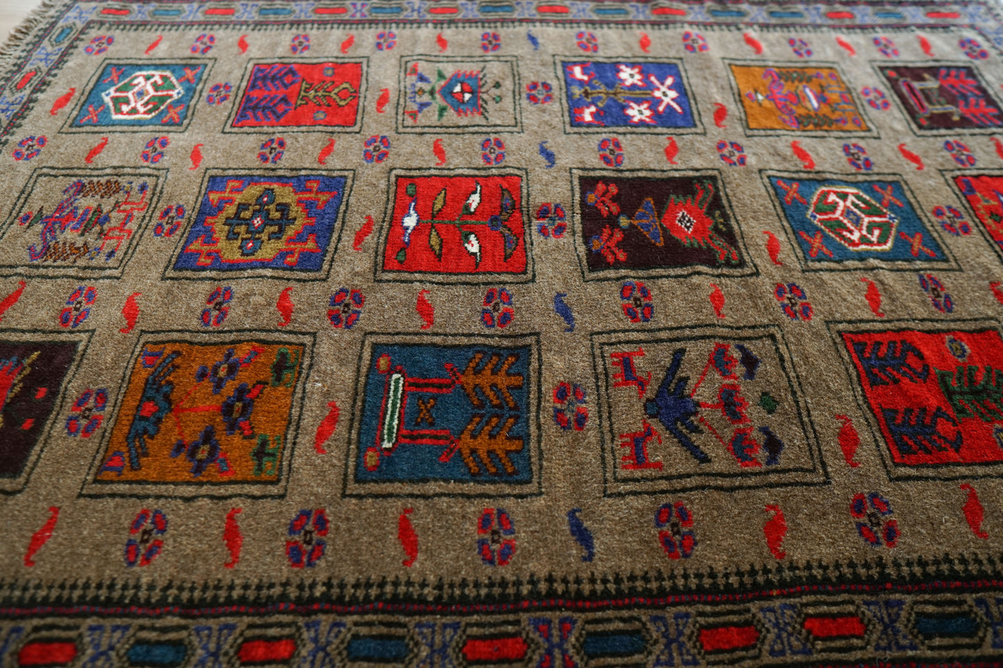  132×94cm バルーチ絨毯 ヴィンテージ トライバルラグ ペルシャ絨毯