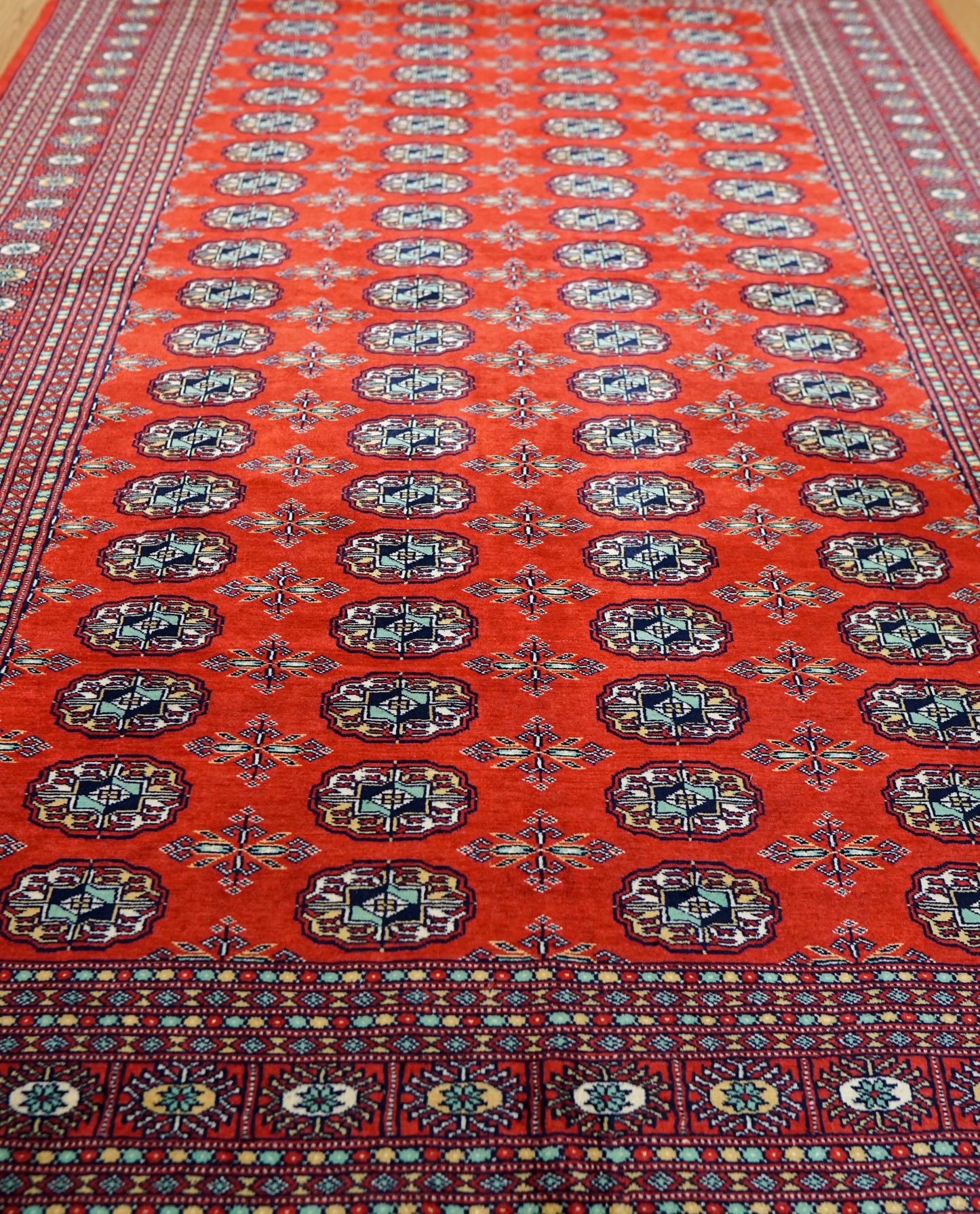  パキスタン手織り絨毯　246×167cm Fine quality