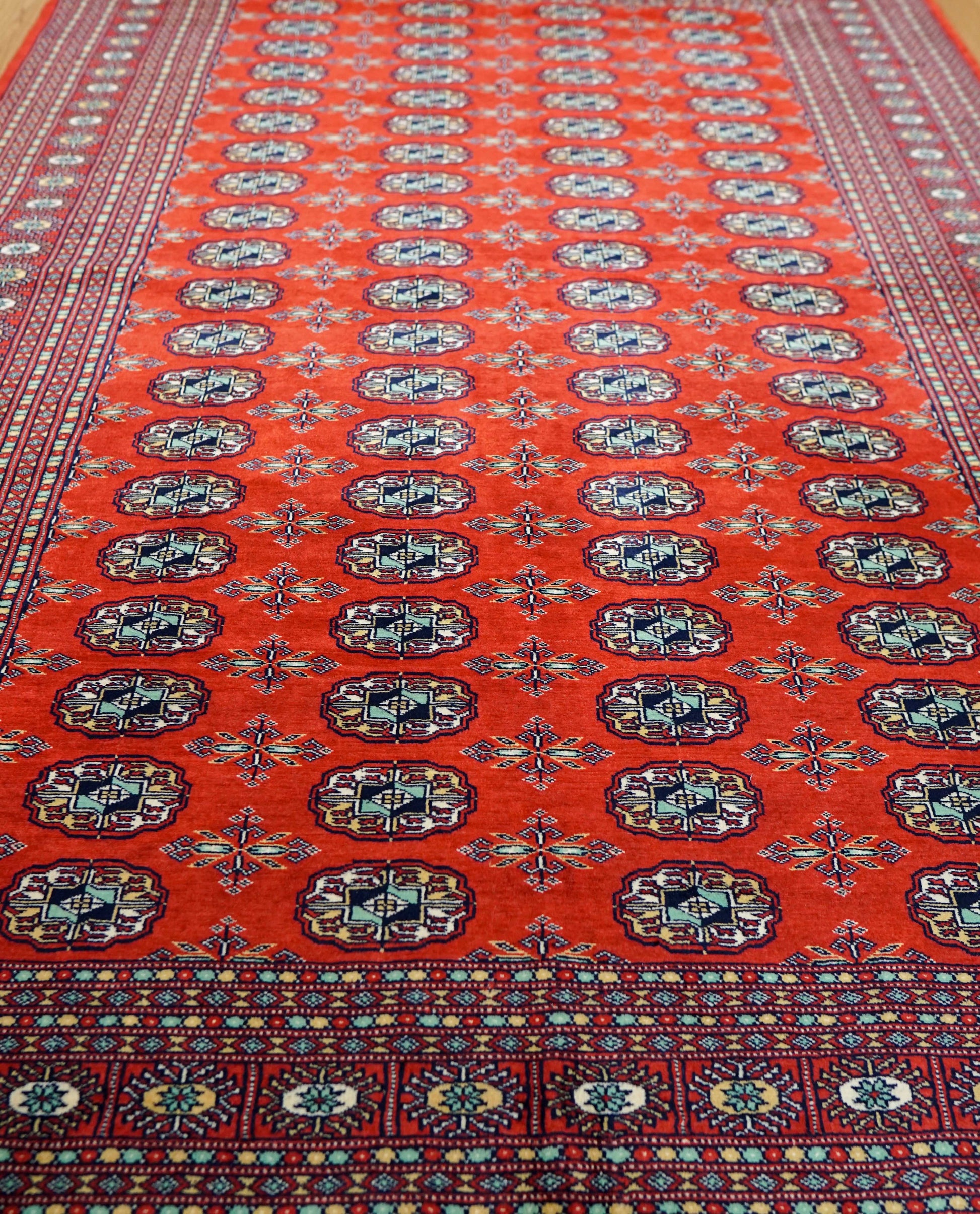  パキスタン手織り絨毯　246×167cm Fine quality