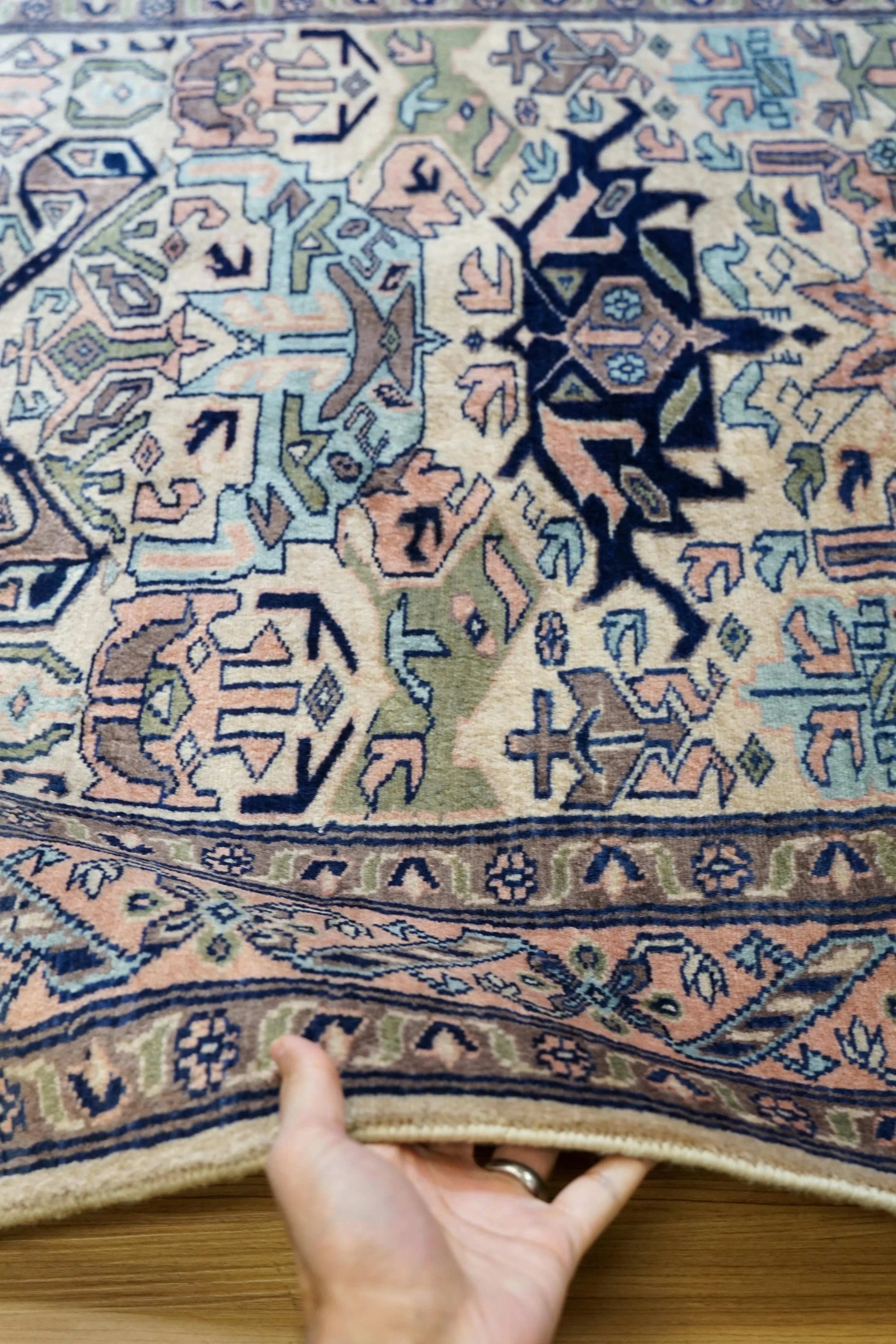  パキスタン手織り絨毯 トライバルラグ 160×98cm ウール