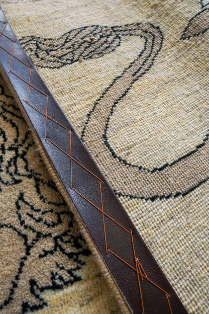  手織りペルシャ絨毯 カシュクリギャッベ リズバフト  93×65cm｜ライオンと太陽デザイン｜高密度織り ウールラグ 玄関マット