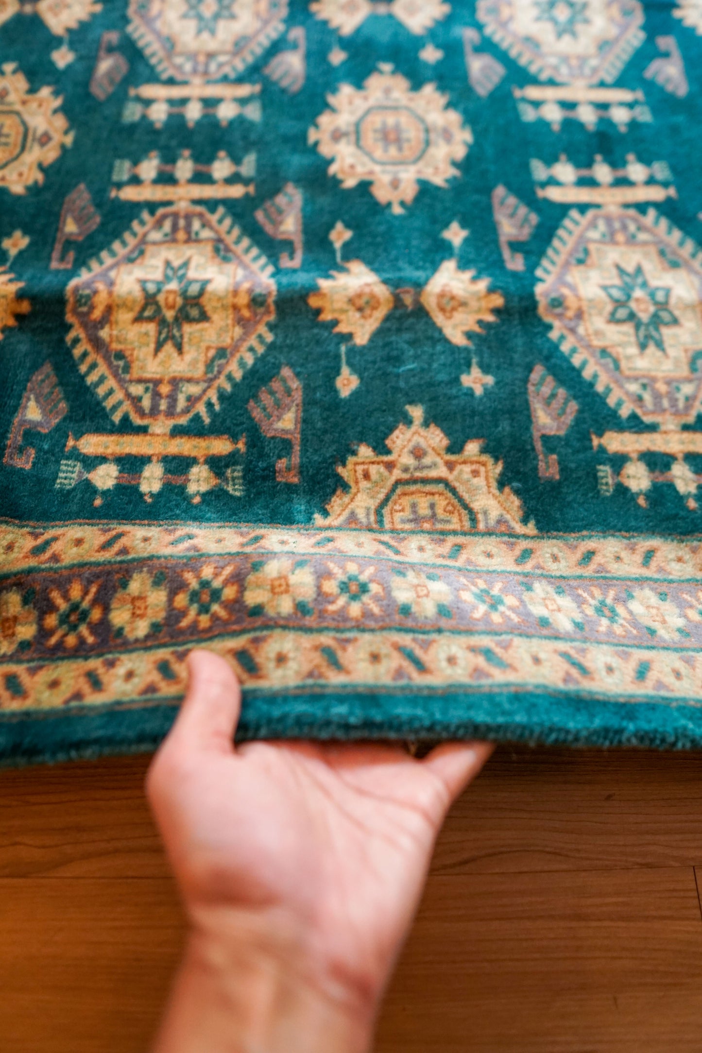  パキスタン手織り絨毯  156×95cm