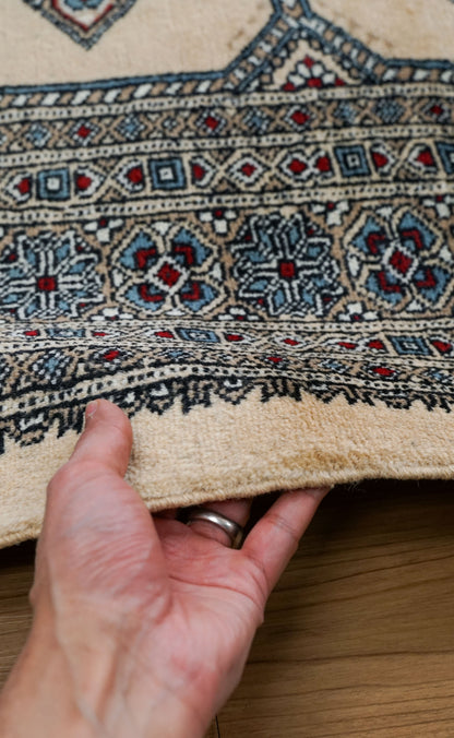  パキスタン手織り絨毯 ジャルダールデザイン ウールラグ 233×196cm