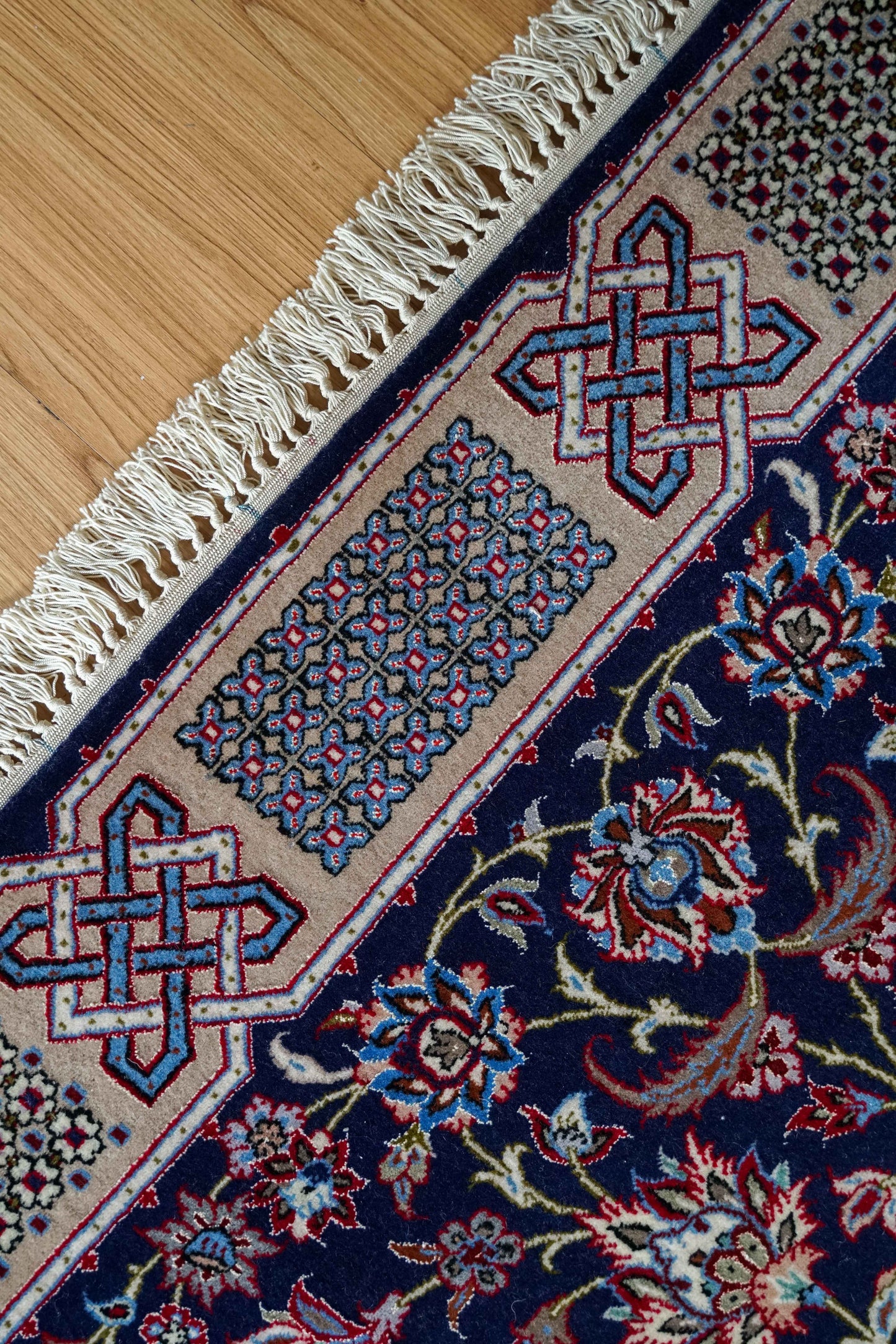  ペルシャ絨毯 オールドイスファハン産 170×113cm｜コルクウール＆シルク 手織り