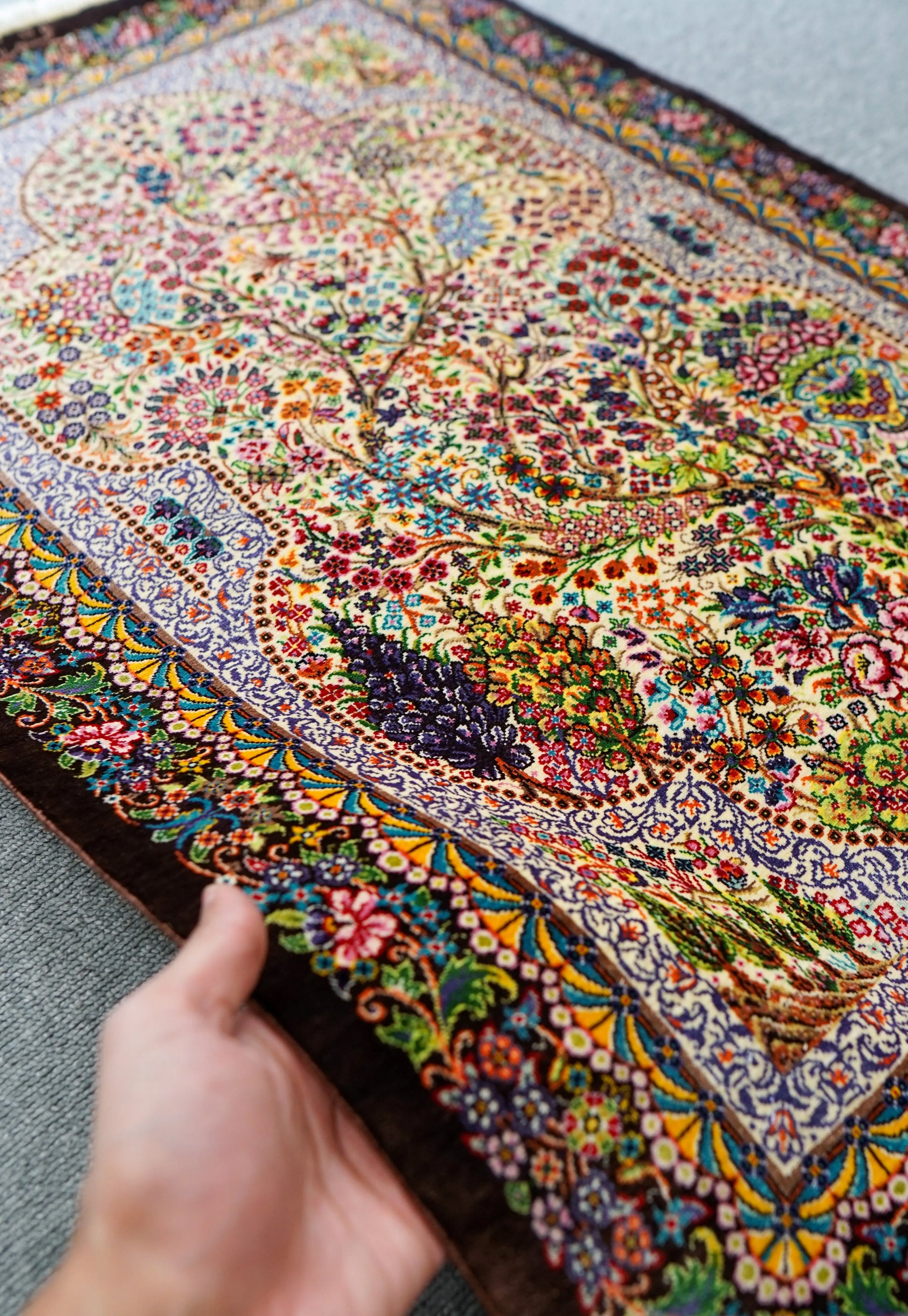 90×61cm　【ペルシャ絨毯　クム産　ナーリイ房　シルク 100%　】 Decorworks