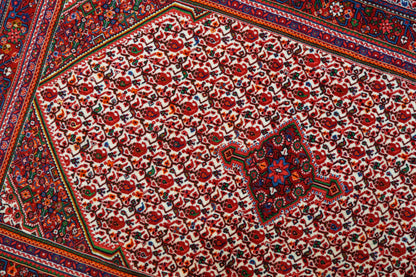  ペルシャ絨毯 ジョーザン産 165×108cm  伝統の花文様が織りなす上質ウールラグ