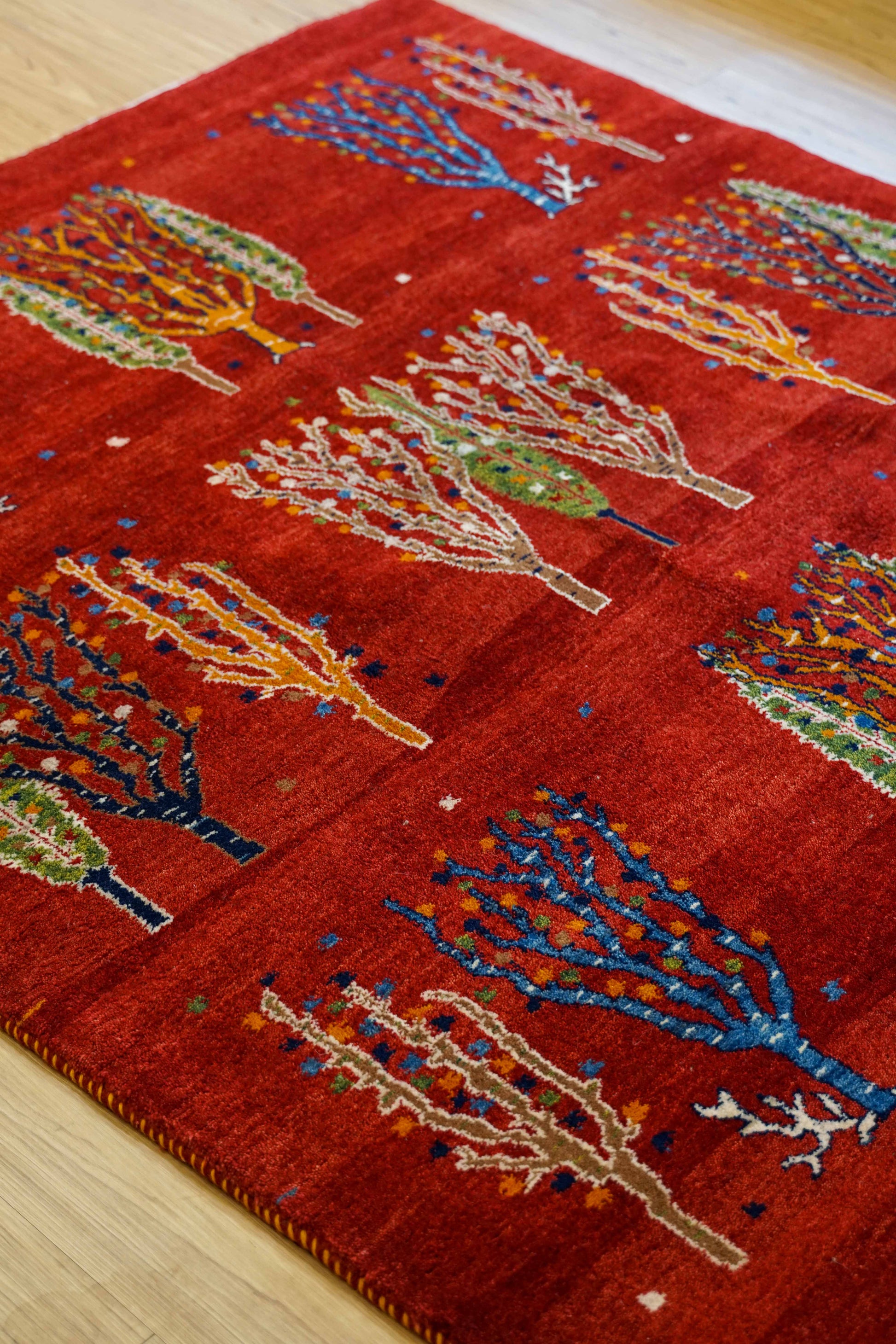  ペルシャ手織りカシュクリギャッベ リズバフト 186×159cm｜生命の木デザイン 高密度織り 大判ウールラグ