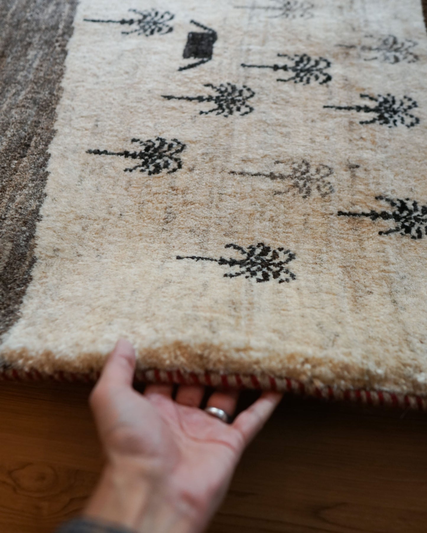  200×159cm ペルシャ絨毯 手織りギャッベアマレ族ギャベ