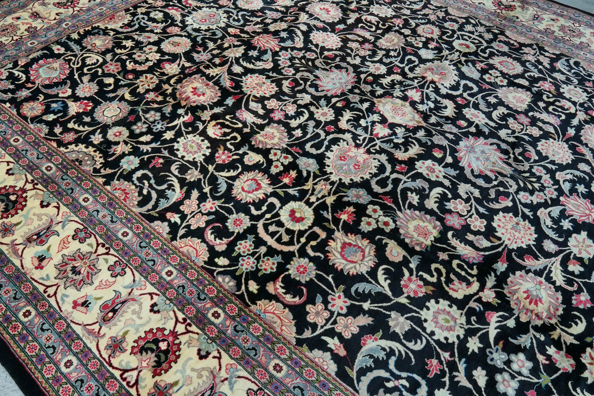 369×272cm【パキスタン手織り絨毯】 Decorworks