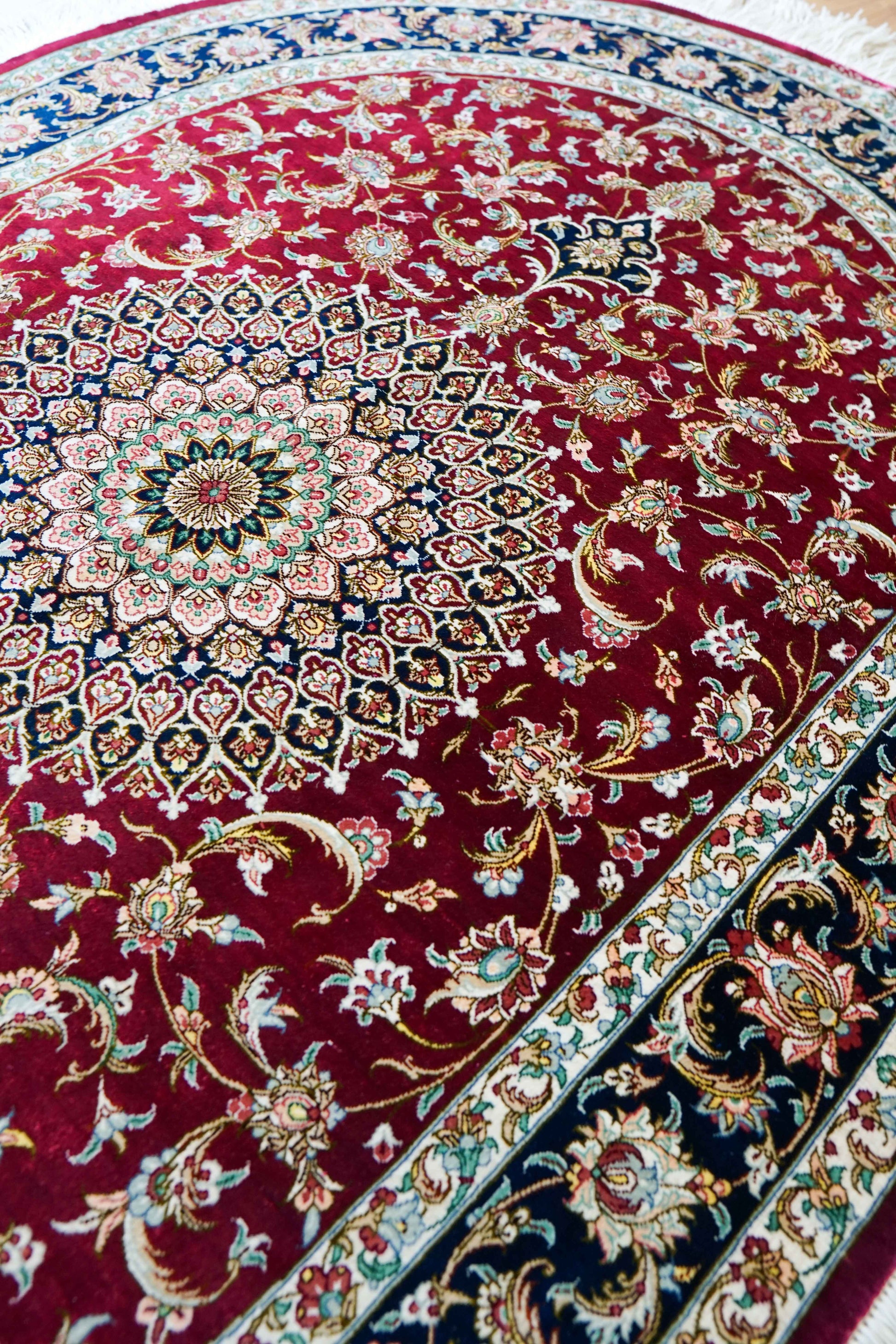  ペルシャ絨毯 クム産 シルク100% 手織りラグ 147×98cm｜モハマディ房 オーバルデザイン 高密度シルク絨毯