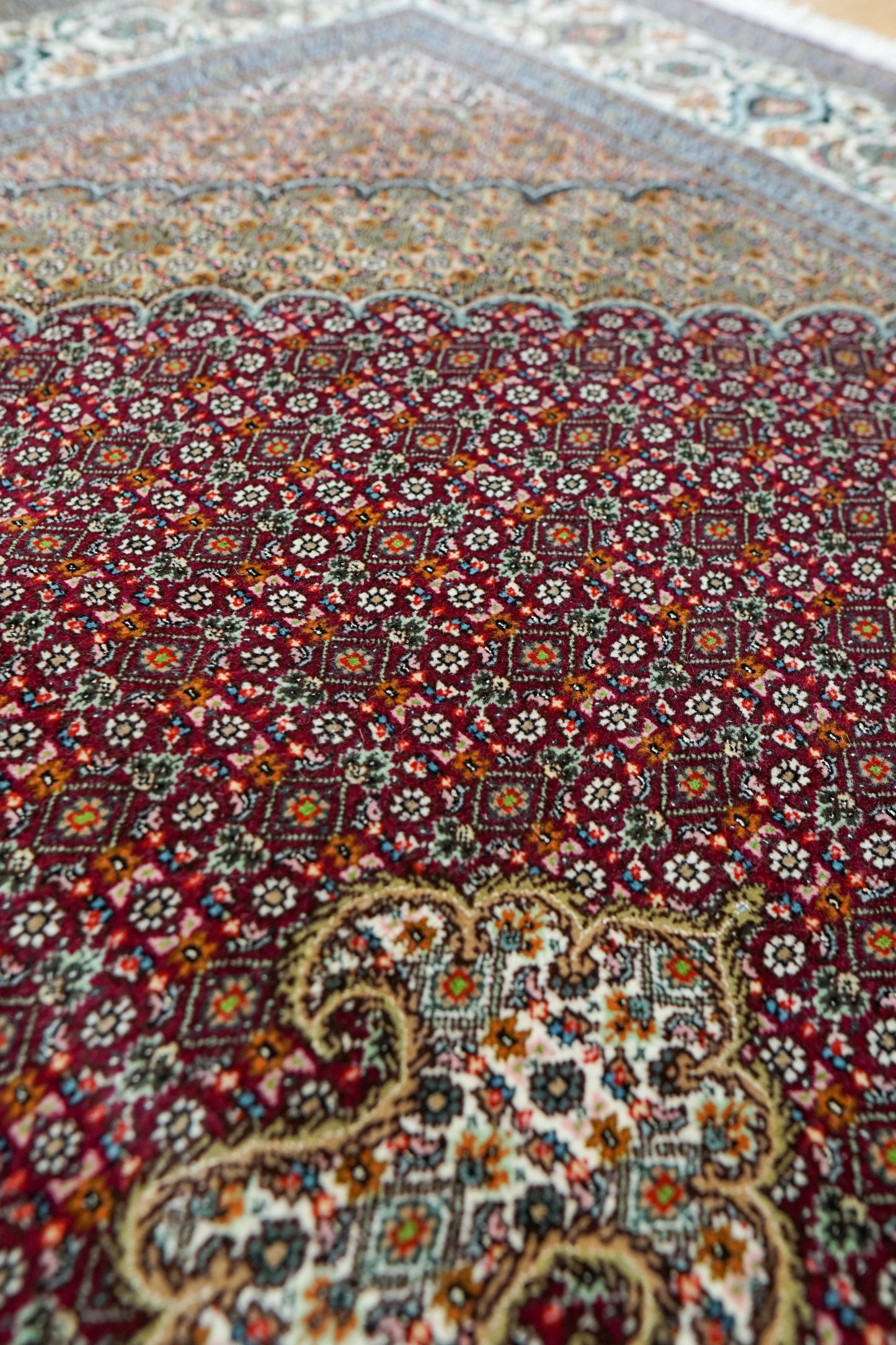 Collection ペルシャ手織り絨毯 タブリーズ産 305×205cm マヒ柄